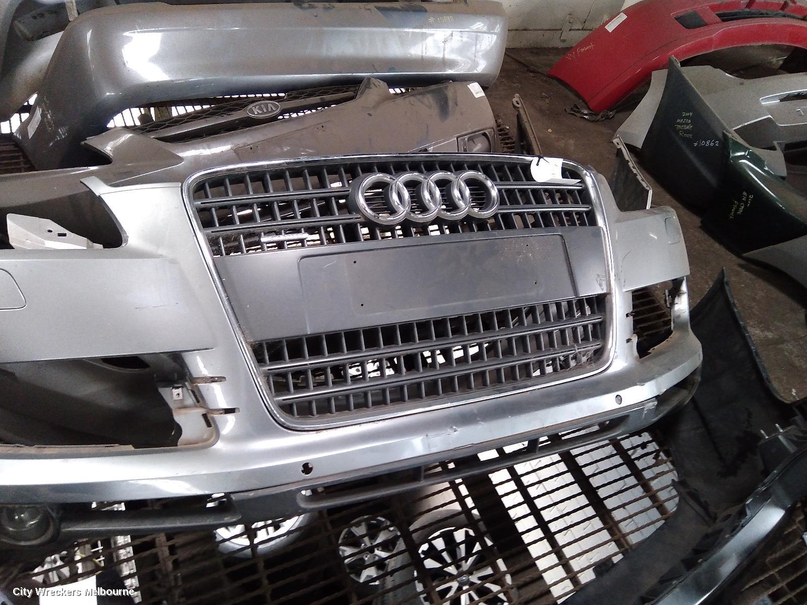 AUDI Q7 GRILLE, RADIATOR GRILLE, 4L, 09/2006 - 09/2009 - Image 1