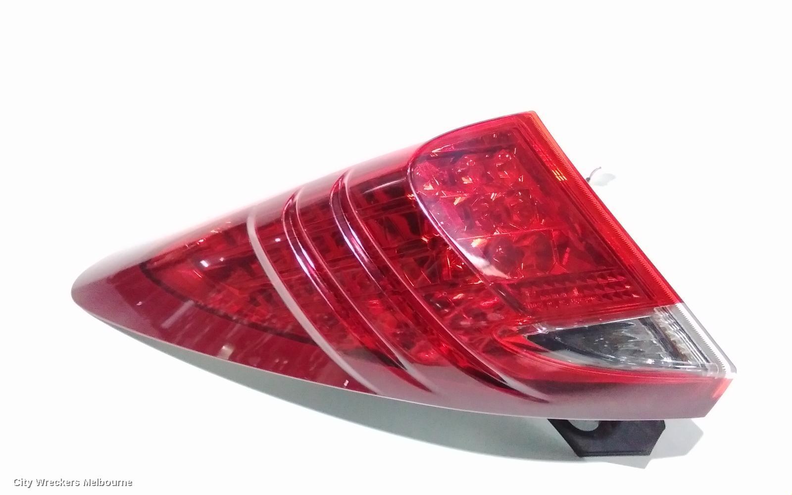 HONDA CIVIC LEFT TAILLIGHT, 9TH GEN, HATCH (VIN SHHFK), 06/2012 - 03/2015 - Image 2