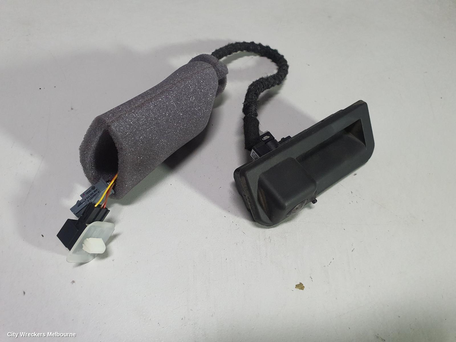 SKODA FABIA REVERSE CAMERA, NJ, 01/2015 - 08/2021 - Image 1
