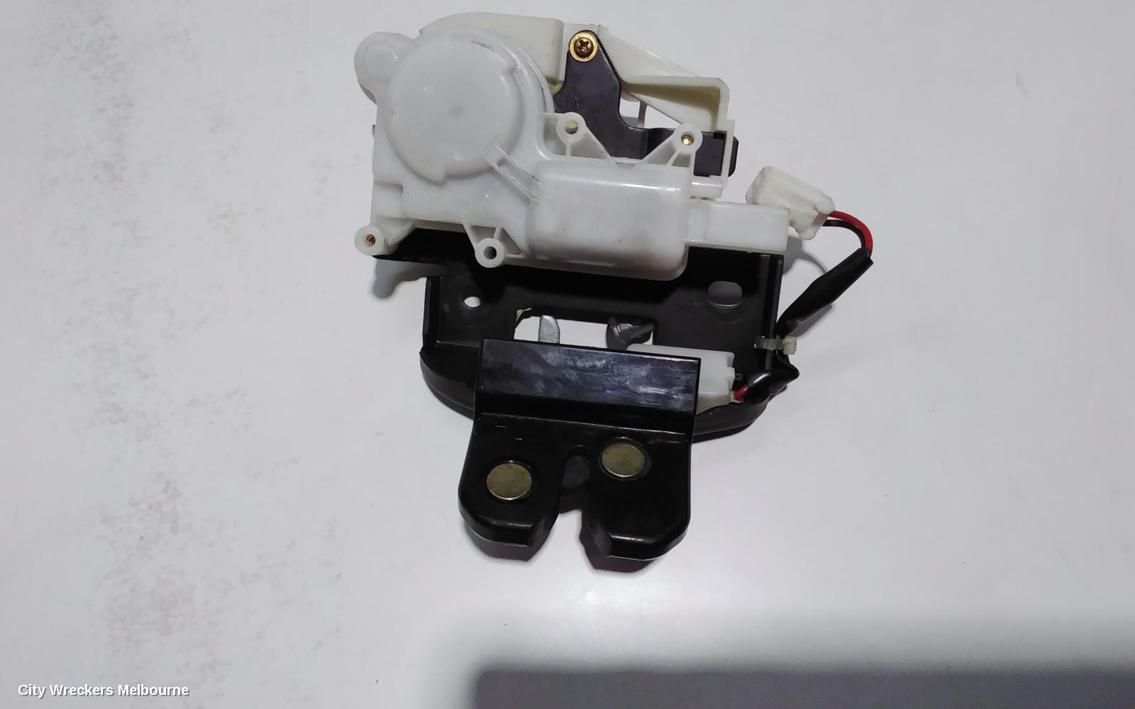 MAZDA 6 DOOR/BOOT/GATE LOCK, BOOTLID LOCK, GG/GY, 09/2002 - 12/2007 - Image 2