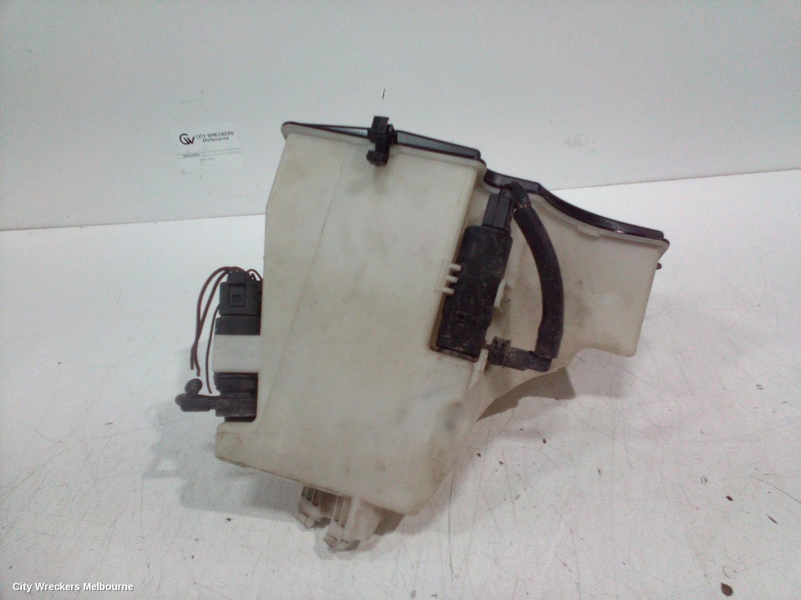 BMW X3 WASHER BOTTLE, W/ H/LAMP WASHER TYPE, E83, 06/2004 - 02/2011 - Image 2