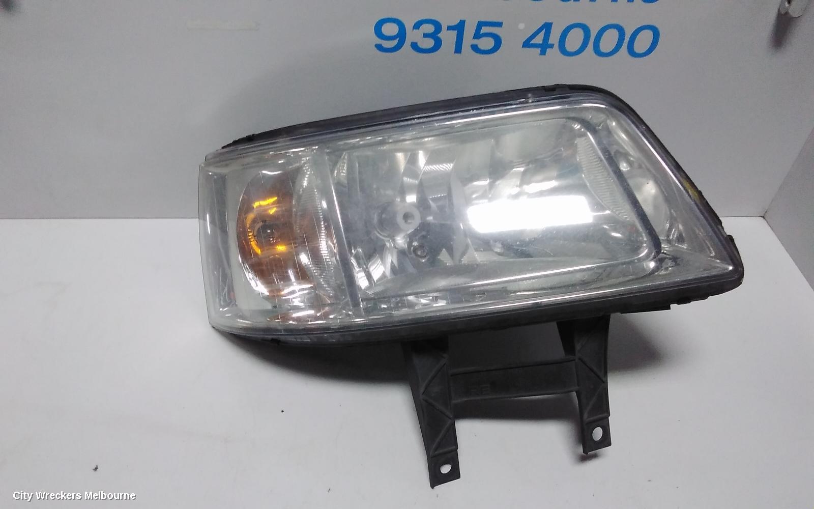 VOLKSWAGEN TRANSPORTER RIGHT HEADLAMP, T5, TRANSPORTER/KOMBI, 08/2004 - 10/2010 - Image 3