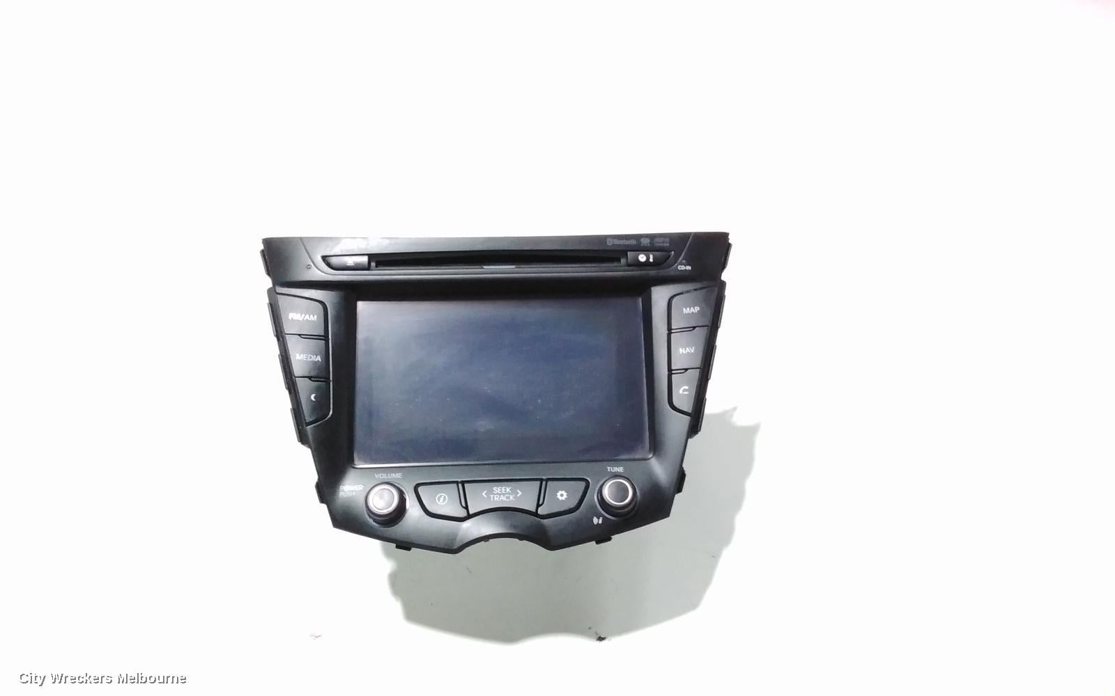 HYUNDAI VELOSTER RADIO/CD/DVD/SAT/TV, TOUCHSCREEN, GPS/NAVIGATION/BLUETOOTH/MP3/AUX W/ CD PLAYER, FS, 12/2011 - 02/2018 - Image 2