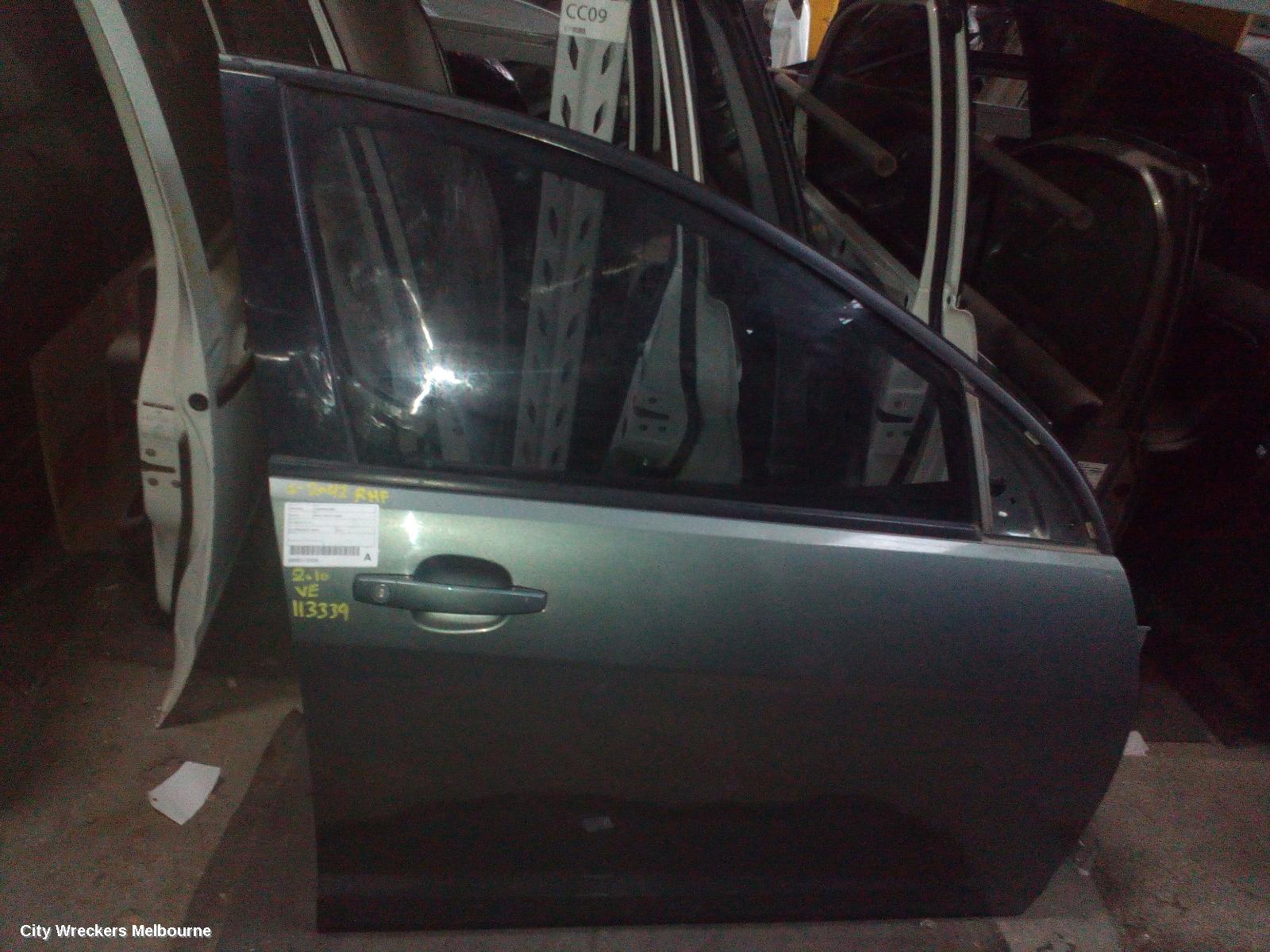 HOLDEN COMMODORE RIGHT FRONT DOOR, VF, 05/2013 - 12/2017 - Image 1