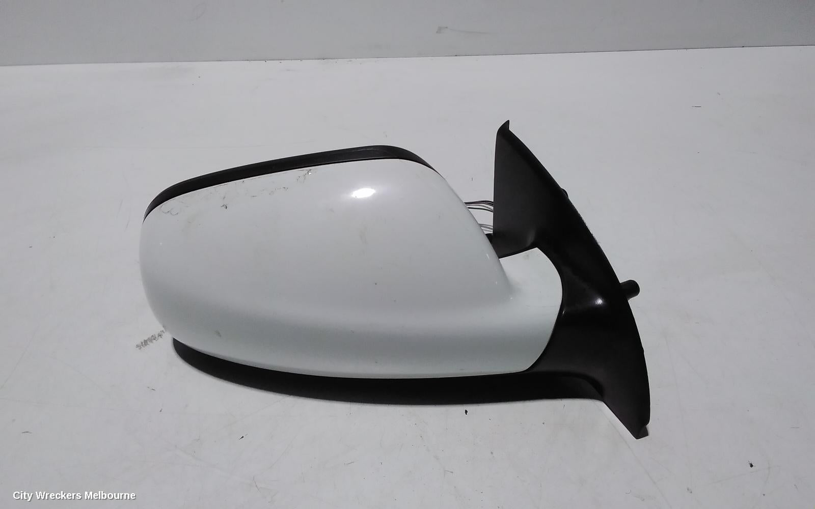 PEUGEOT 307 RIGHT DOOR MIRROR, T5-T6, POWER, NON FOLDING (1 PLUG TYPE), 12/2001 - 12/2009 - Image 1