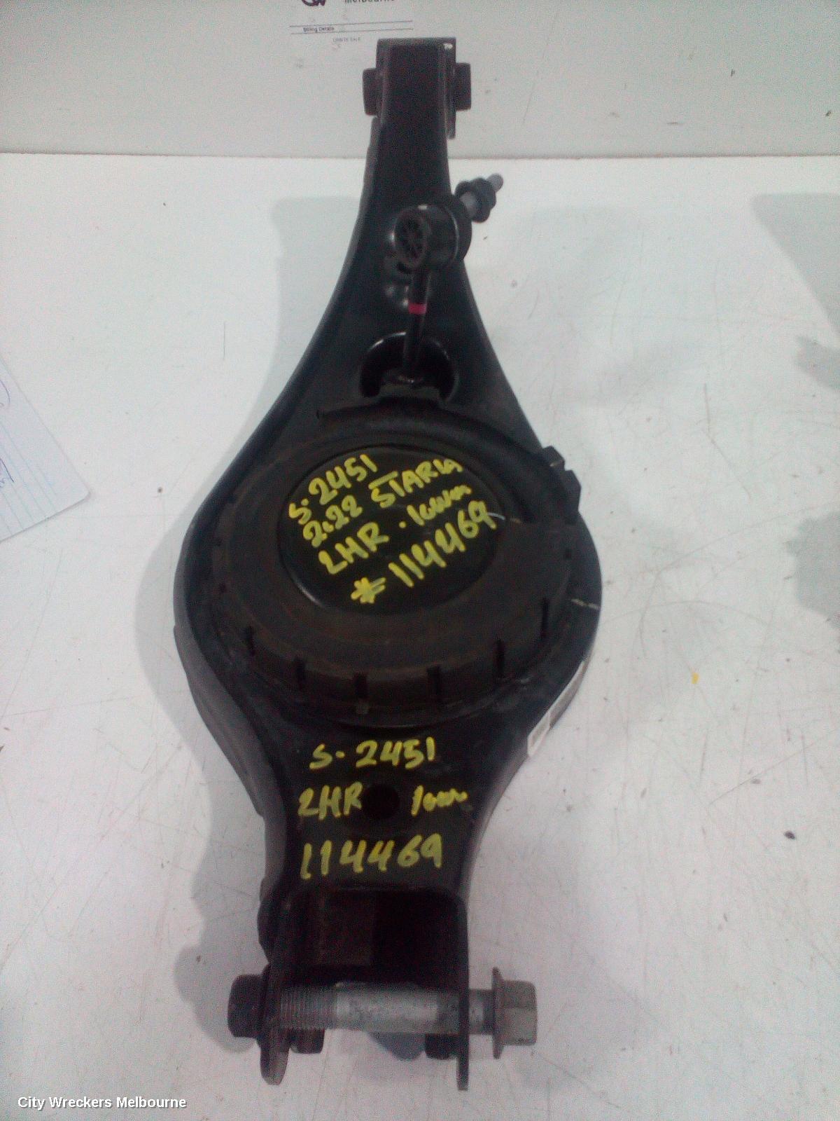 HYUNDAI STARIA LEFT REAR TRAILING ARM, US4, LOWER CONTROL ARM, 04/2021 ONWARDS - Image 2