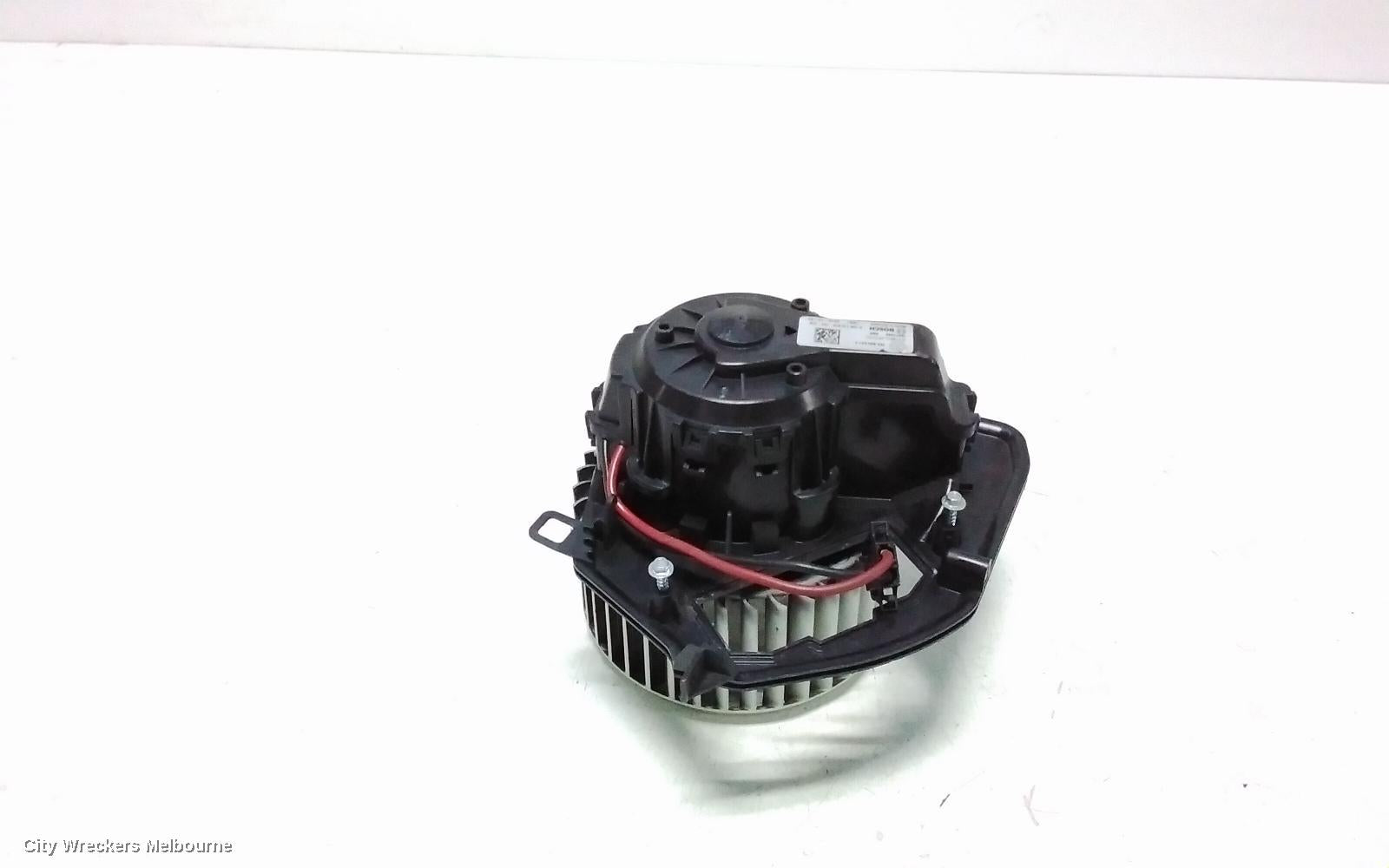 VOLKSWAGEN TRANSPORTER HEATER FAN MOTOR, CLIMATE CONTROL TYPE (FRONT), T6, 07/2015 ONWARDS - Image 1