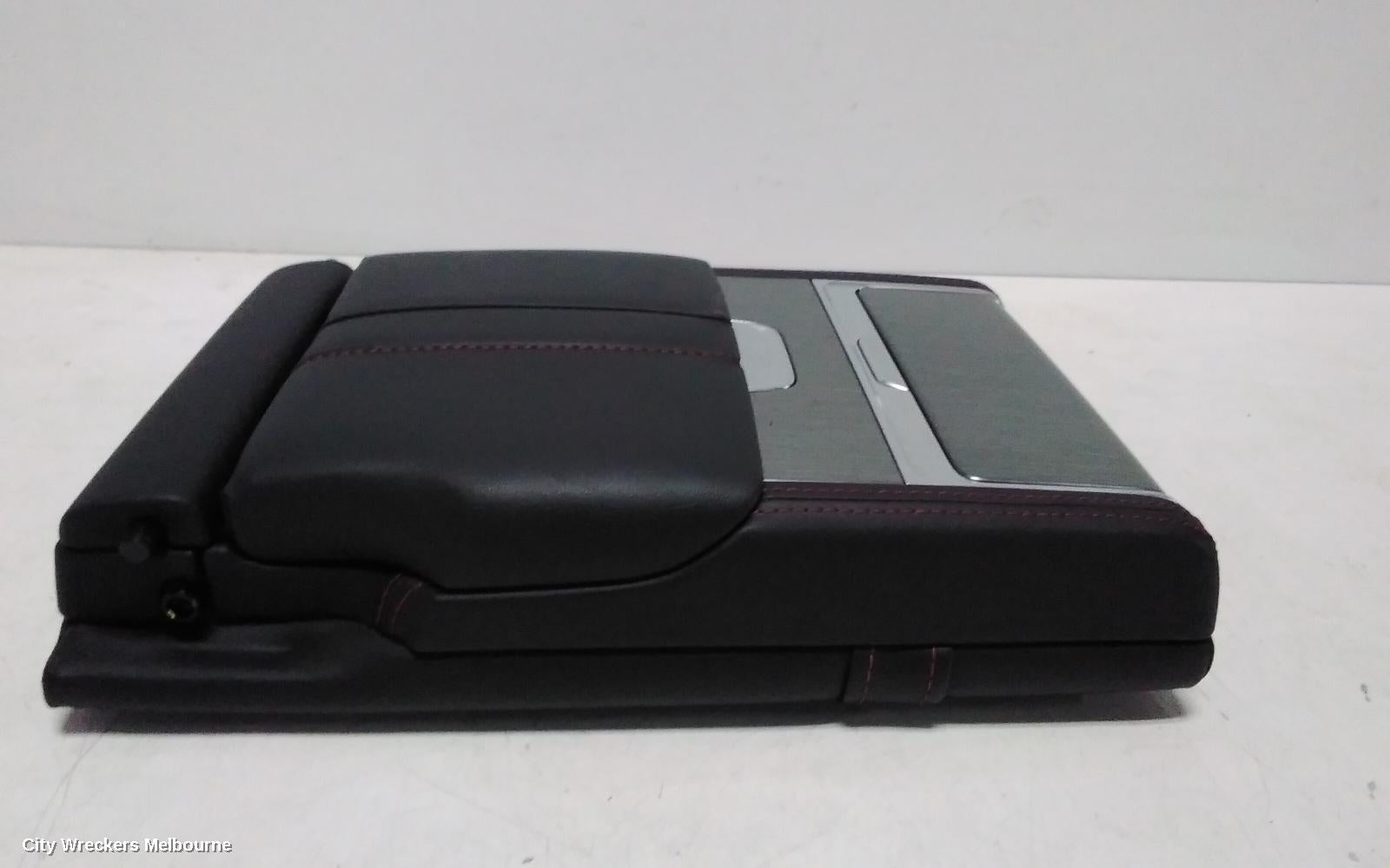MG HS CONSOLE, SAS23, CONSOLE LID ONLY, LEATHER, BLACK, W/ RED STICHING TYPE, 08/2019 - 12/2024 - Image 2