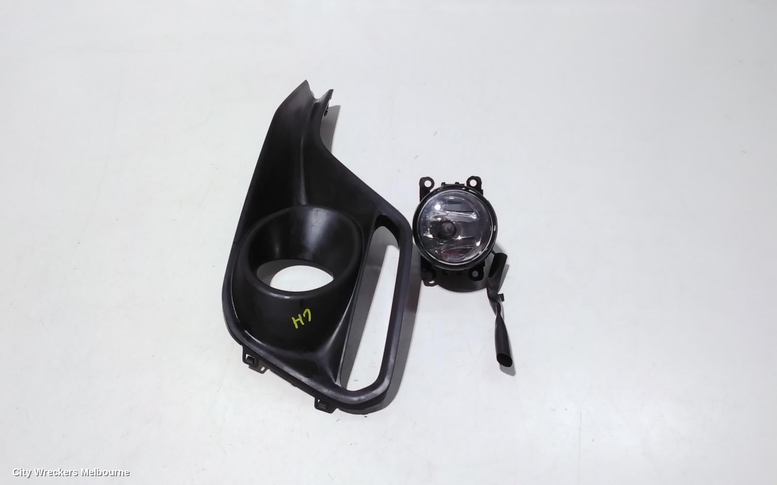 SUZUKI SWIFT LEFT INDICATOR/FOG/SIDE, BUMPER FOGLAMP, AZ, 04/2017 ONWARDS - Image 2