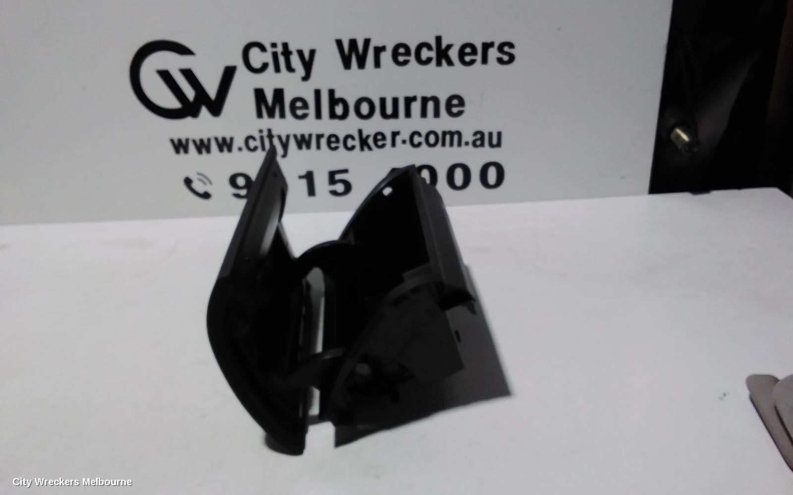 TOYOTA PRIUS GLOVE BOX, ZVW40R, PRIUS V, UPPER, 05/2012 - 03/2021 - Image 3