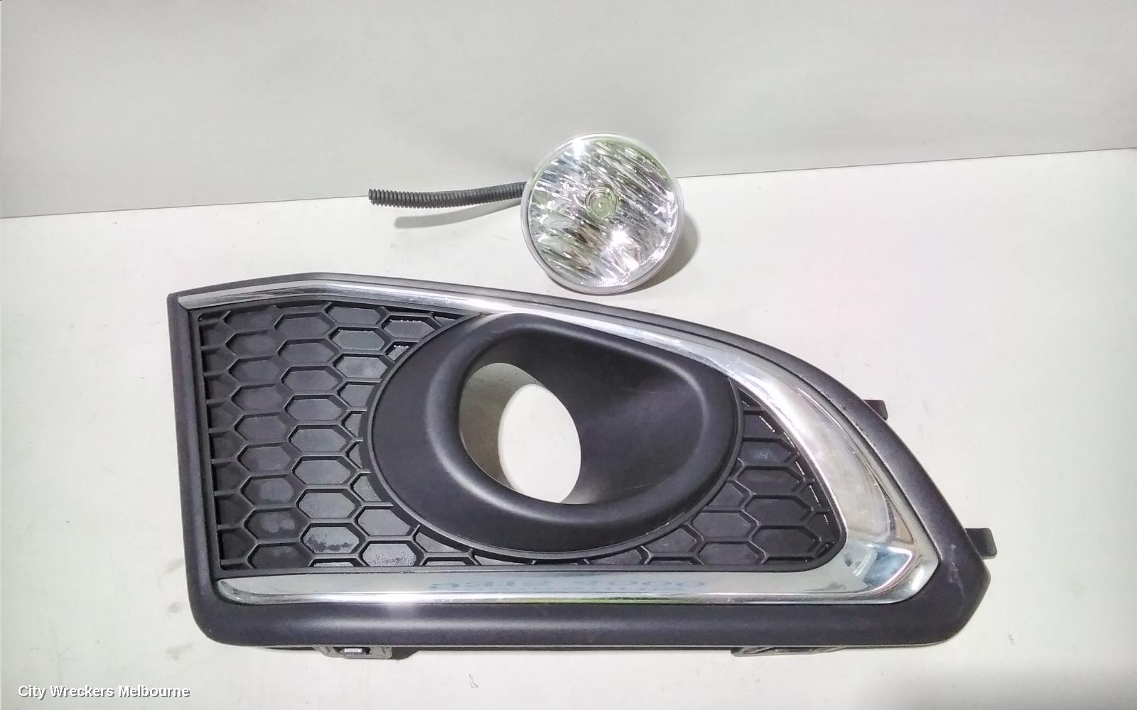 HOLDEN CAPTIVA RIGHT INDICATOR/FOG/SIDE, BUMPER FOGLAMP CHROME SURROUND, CG, 09/2006 - 09/2015 - Image 3