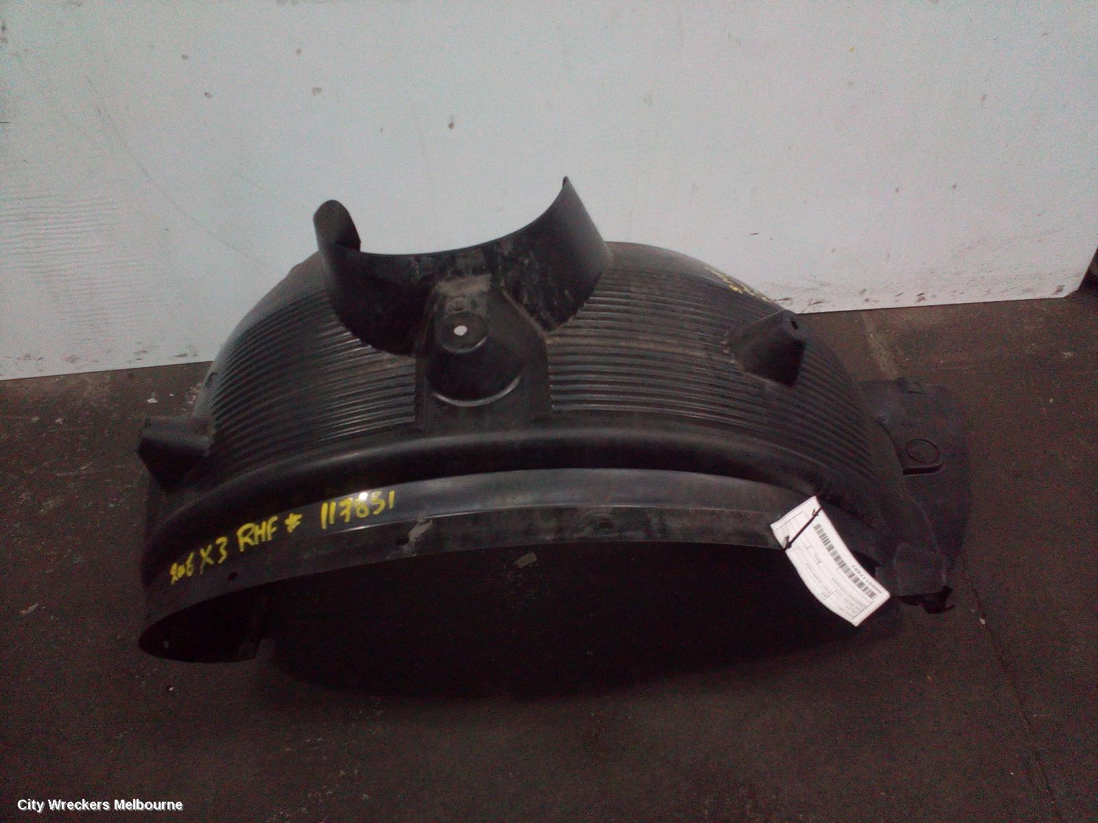 BMW X3 RIGHT GUARD LINER, E83, 09/2006 - 11/2010 - Image 1