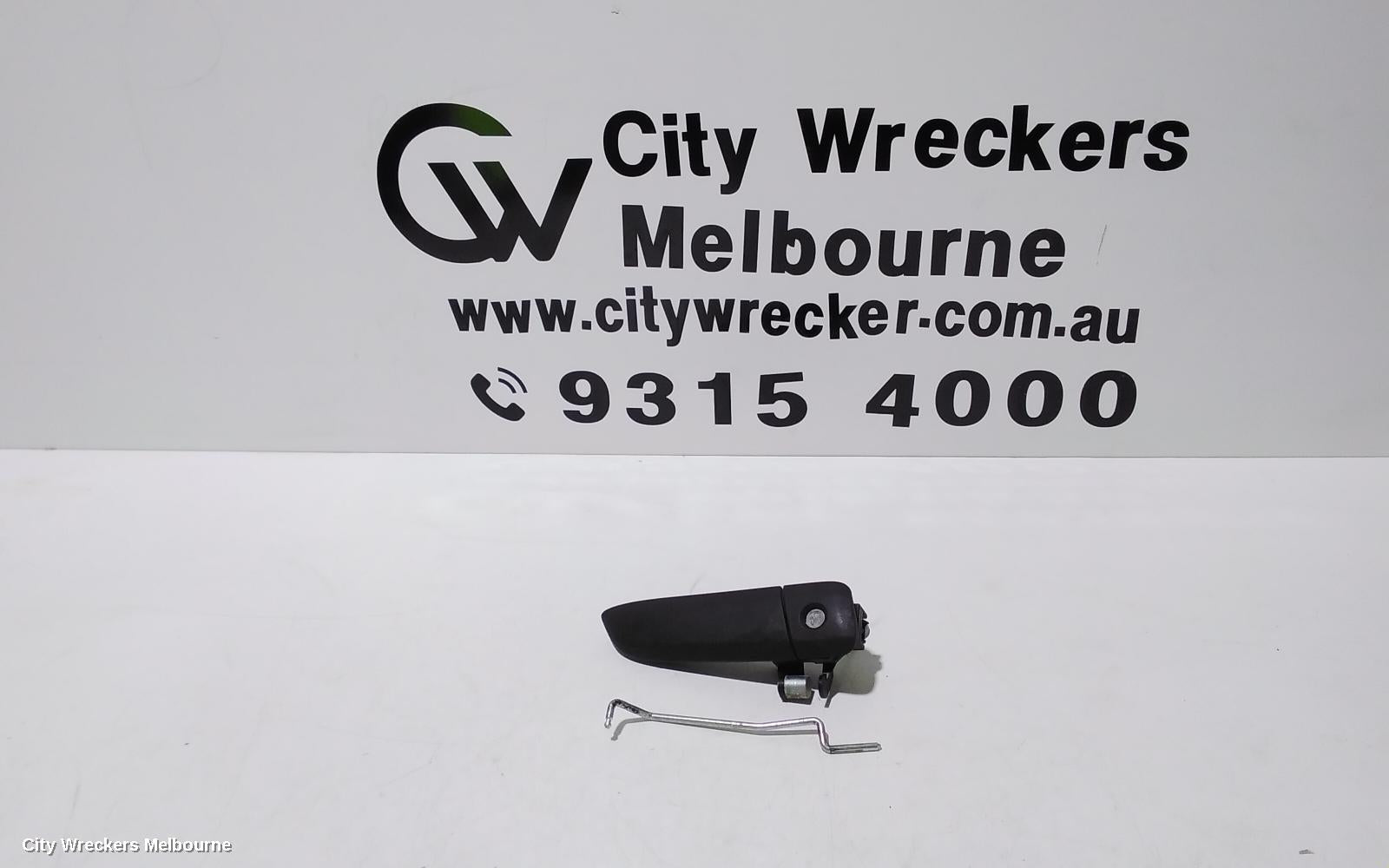 TOYOTA HIACE DOOR HANDLE, OUTER, RH FRONT, TRH/KDH, 03/2005 - 04/2019 - Image 1