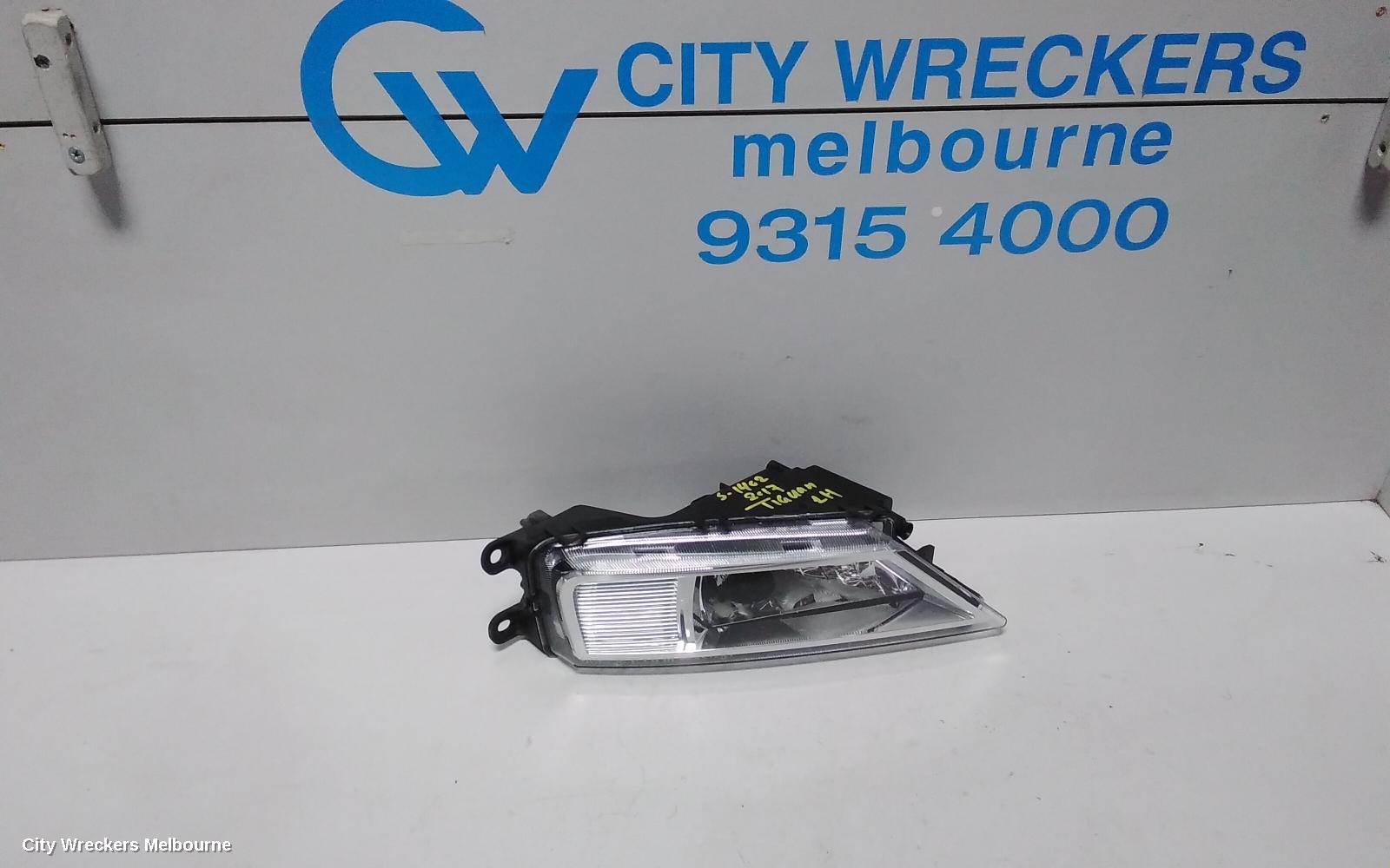 VOLKSWAGEN TIGUAN LEFT INDICATOR/FOG/SIDE, BUMPER FOGLAMP, 5NA, 06/2016 ONWARDS - Image 1