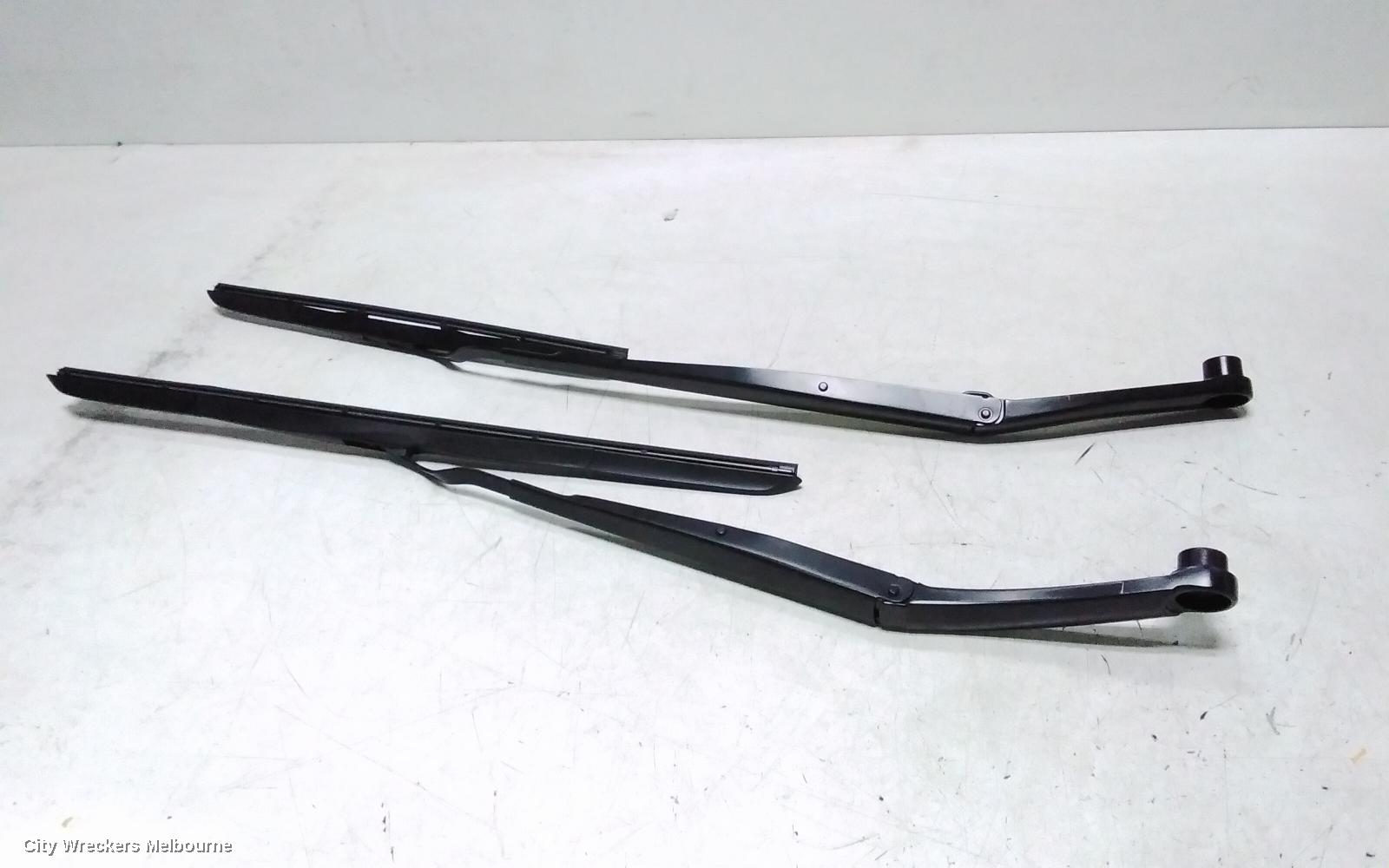 GENESIS GV70 WIPER ARM, JK, 03/2021 ONWARDS - Image 2