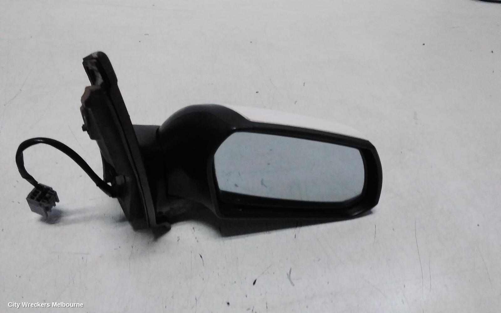 FORD FOCUS RIGHT DOOR MIRROR, LS, MANUAL, 06/2005 - 05/2007 - Image 2