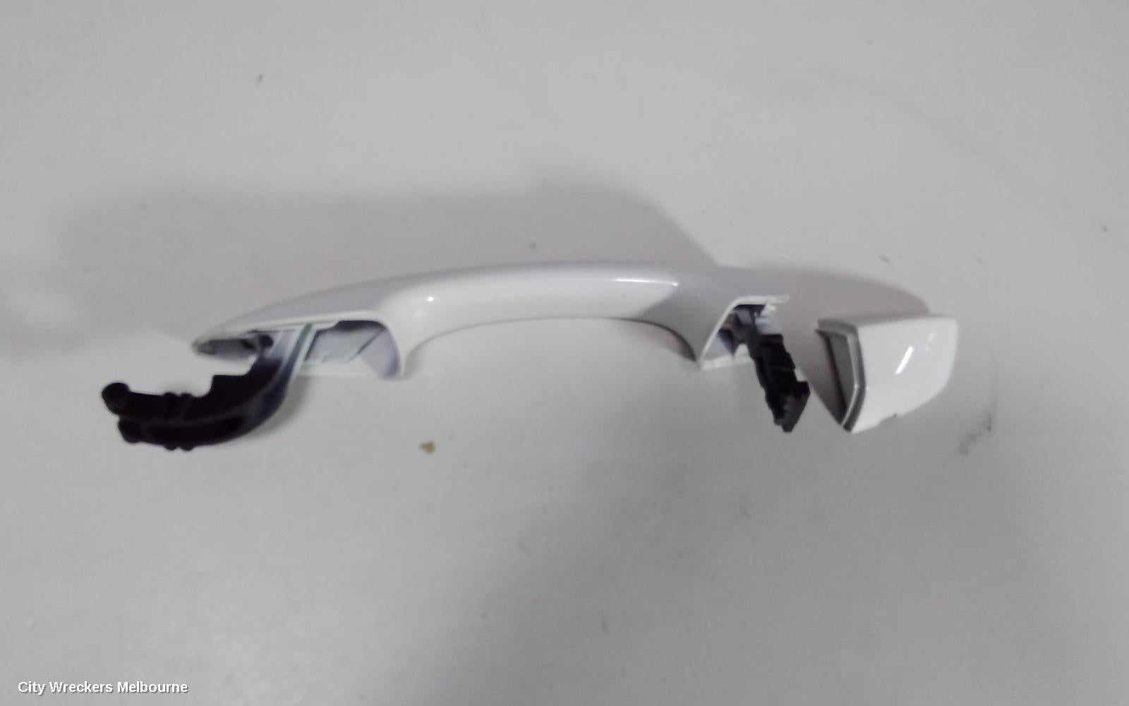 VOLKSWAGEN TIGUAN DOOR HANDLE, LH REAR, OUTER, 5NA, 06/2016 ONWARDS - Image 1