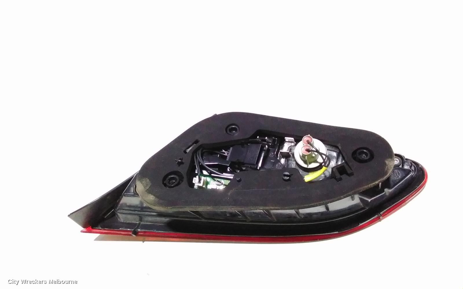 HOLDEN ASTRA REAR GARNISH, TAILGATE LAMP (LH SIDE), PJ, 3DR HATCH, GTC, NON LED TYPE, 12/2014 - 01/2017 - Image 3