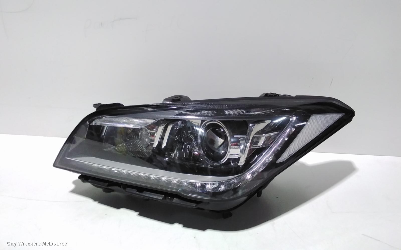 HYUNDAI GENESIS LEFT HEADLAMP, DH, 11/2014 - 01/2018 - Image 1