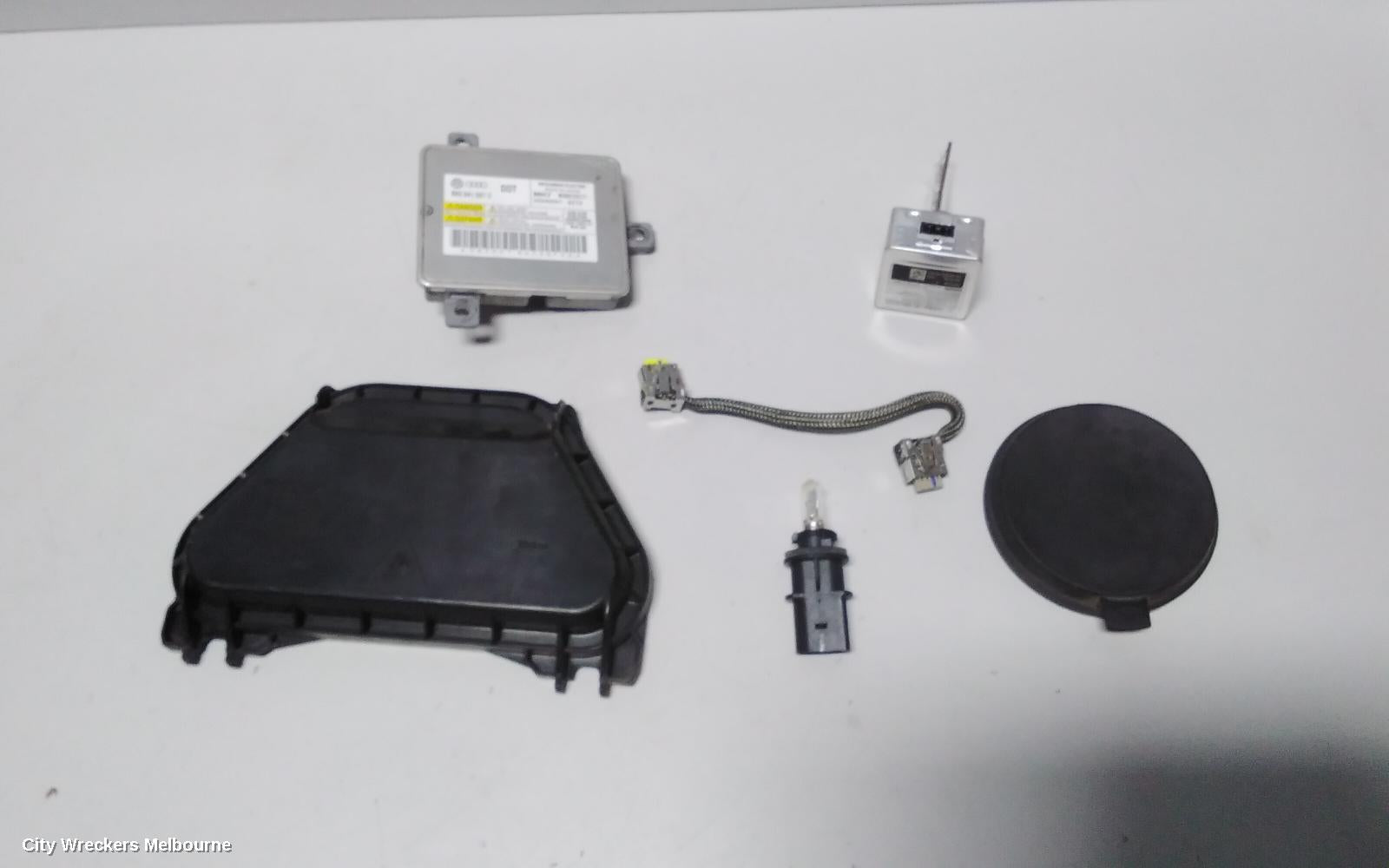 AUDI A4, B8 8K, 04/2008 - 06/2012, 8K0 941 597 C  HEADLIGHT  MOUDLE AND BULB : 78565 - Image 3
