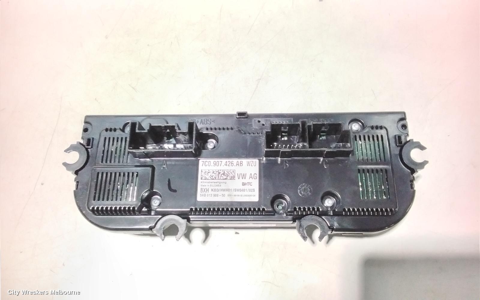 VOLKSWAGEN CRAFTER HEATER/AC CONTROLS, SY1, 08/2017 ONWARDS - Image 3