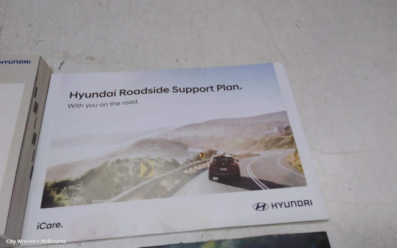 HYUNDAI KONA OWNERS HANDBOOK, OS, 09/2017 - 07/2023 - Image 3