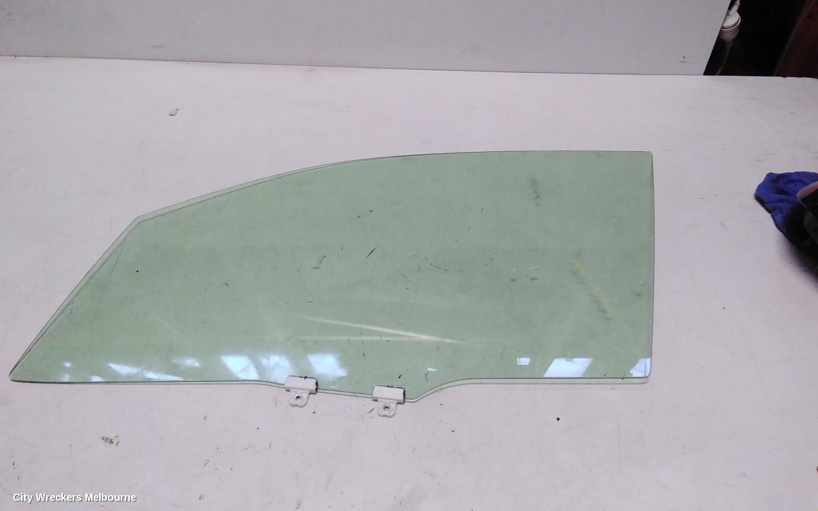 VOLKSWAGEN CADDY LEFT FRONT DOOR WINDOW, 5, 03/2021 ONWARDS - Image 1