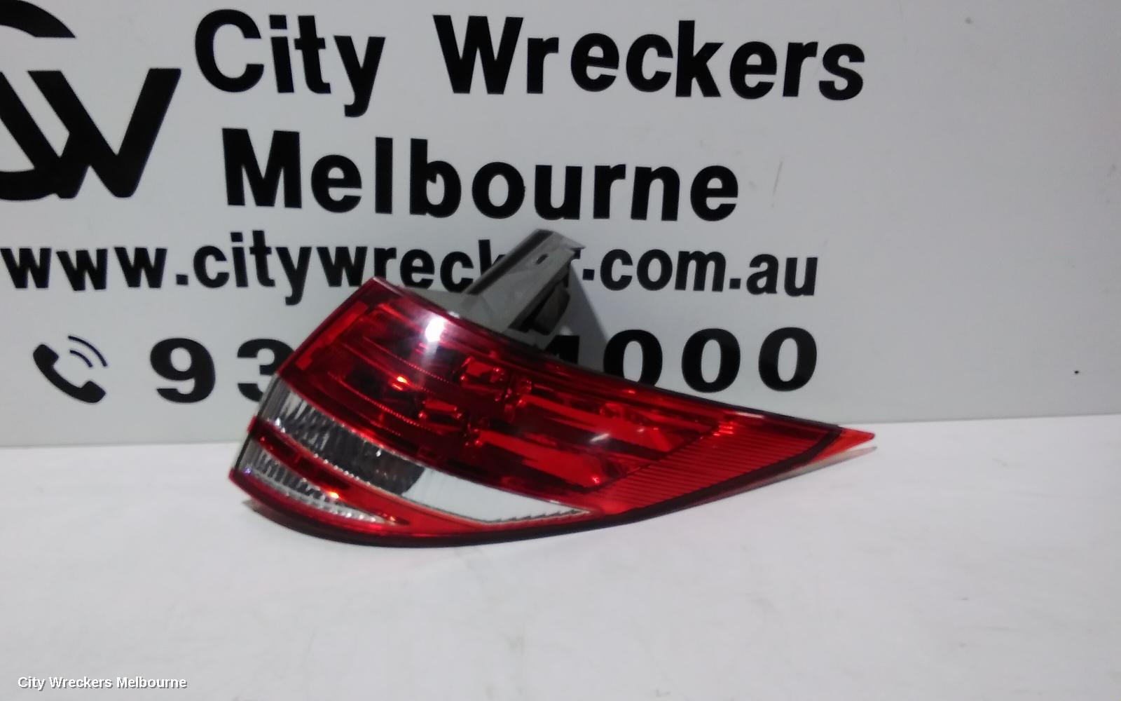 TOYOTA TARAGO RIGHT TAILLIGHT, ACR50R, 03/2006 - 12/2008 - Image 1
