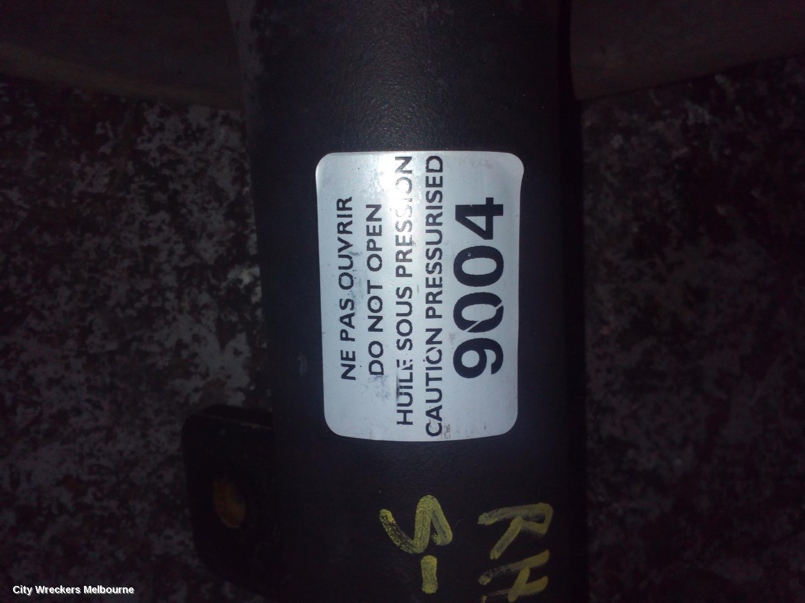 PEUGEOT 307 RIGHT FRONT STRUT, T5 12/2001 - 04/2005 - Image 1