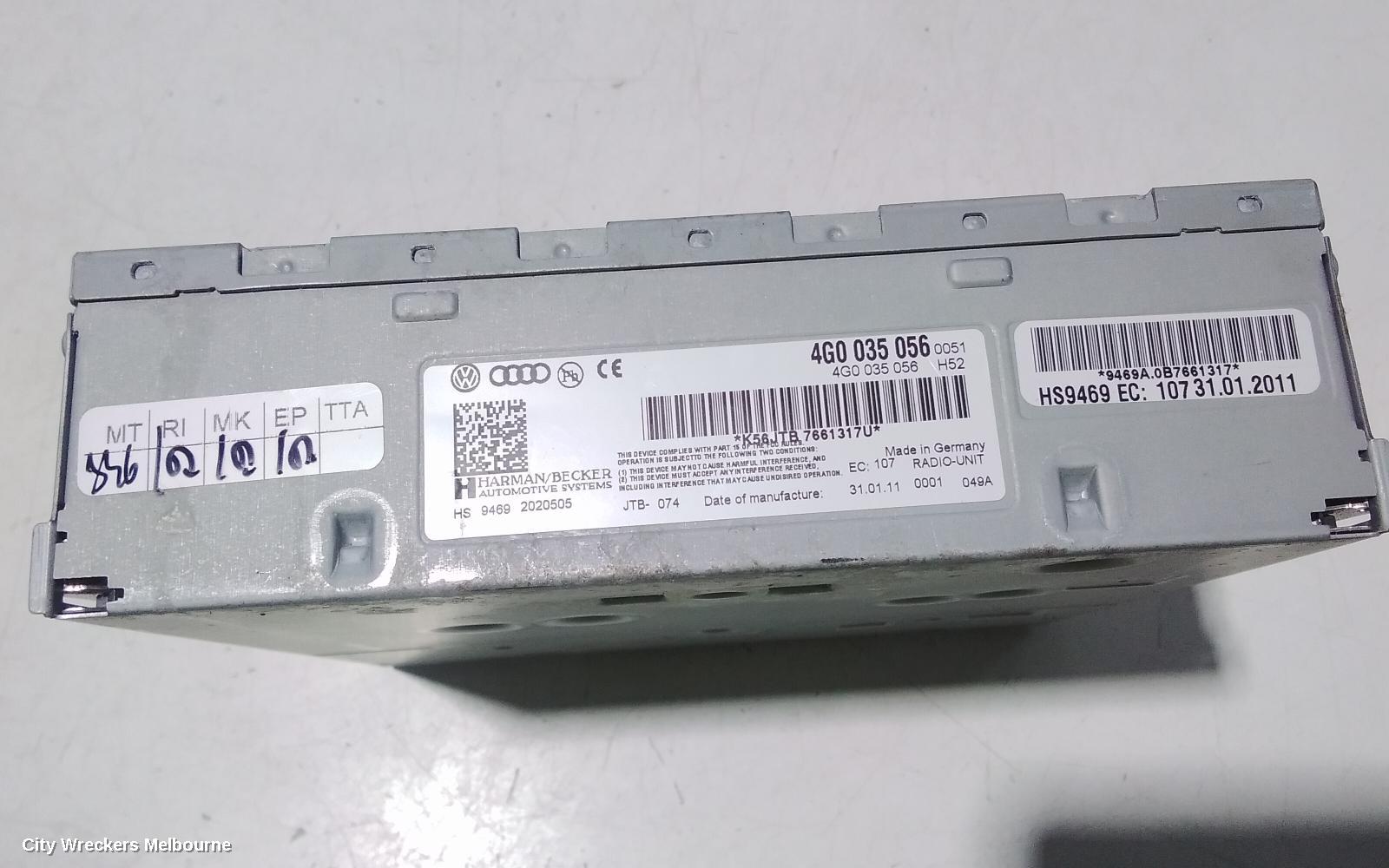 AUDI Q7 RADIO/CD/DVD/SAT/TV, MUSIC INTERFACE (GLOVEBOX), 4L, 09/2006 - 08/2015 - Image 3