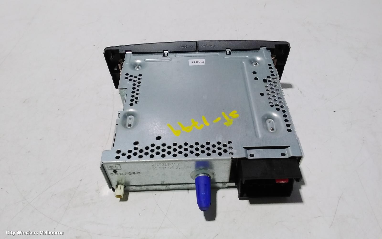 PEUGEOT 308 RADIO/CD/DVD/SAT/TV, HEAD UNIT, NON SAT NAV TYPE, T7, 08/2011 - 09/2014 - Image 3