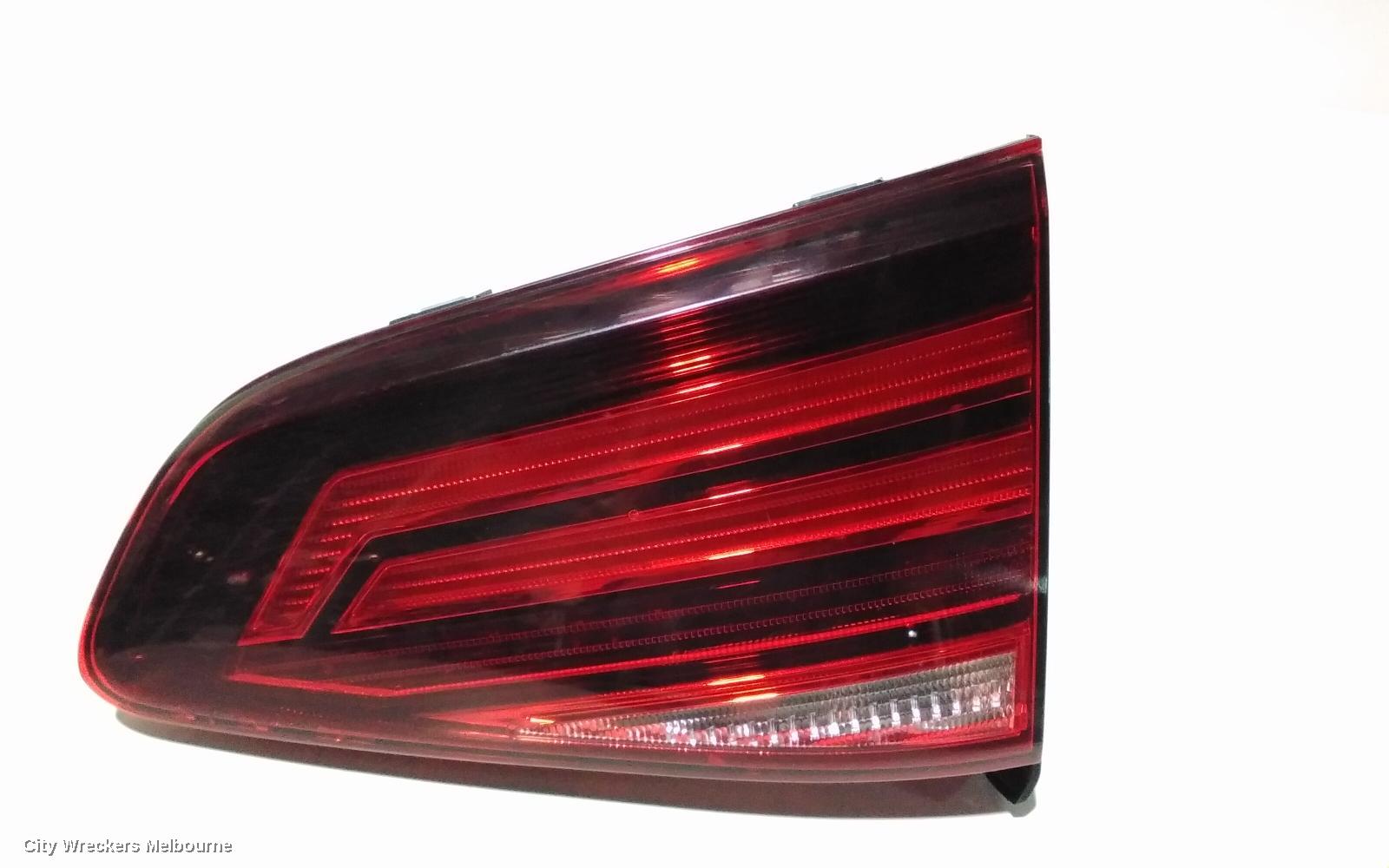 VOLKSWAGEN GOLF REAR GARNISH, TAILGATE LAMP (RH SIDE), GEN 7, HATCH, STANDARD/GTI, 03/2017 - 08/2020 - Image 2