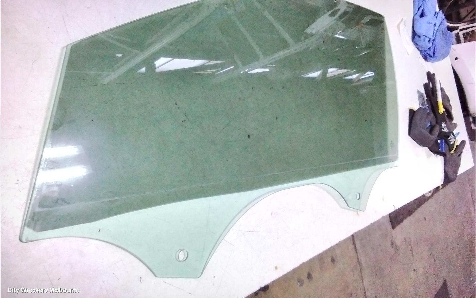 VOLKSWAGEN GOLF LEFT FRONT DOOR WINDOW, GEN 7, 5DR HATCH/WAGON, 11/2012 - 08/2020 - Image 3