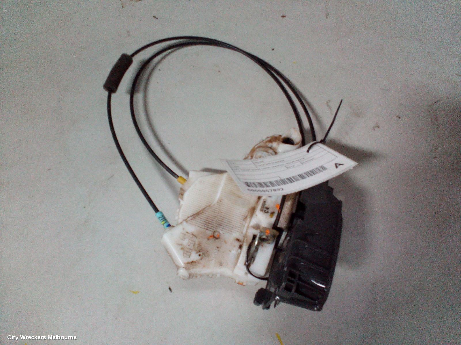 TOYOTA HILUX DOOR/BOOT/GATE LOCK, LEFT FRONT DOOR LOCK, MANUAL, 03/2005 - 08/2015 - Image 1