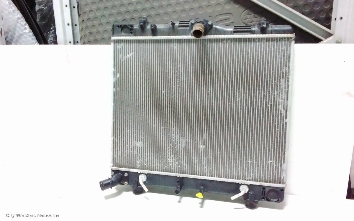 TOYOTA HIACE RADIATOR, AUTO, 2.7, 2TR-FE, PETROL, TRH, 01/2005 - 04/2019 - Image 3