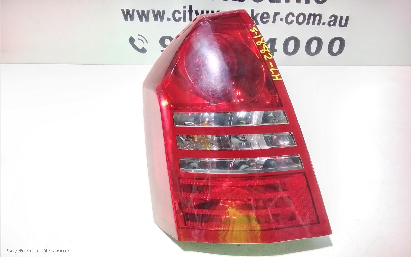 CHRYSLER 300C LEFT TAILLIGHT, IN BODY, SEDAN, 11/2005 - 02/2008 - Image 2