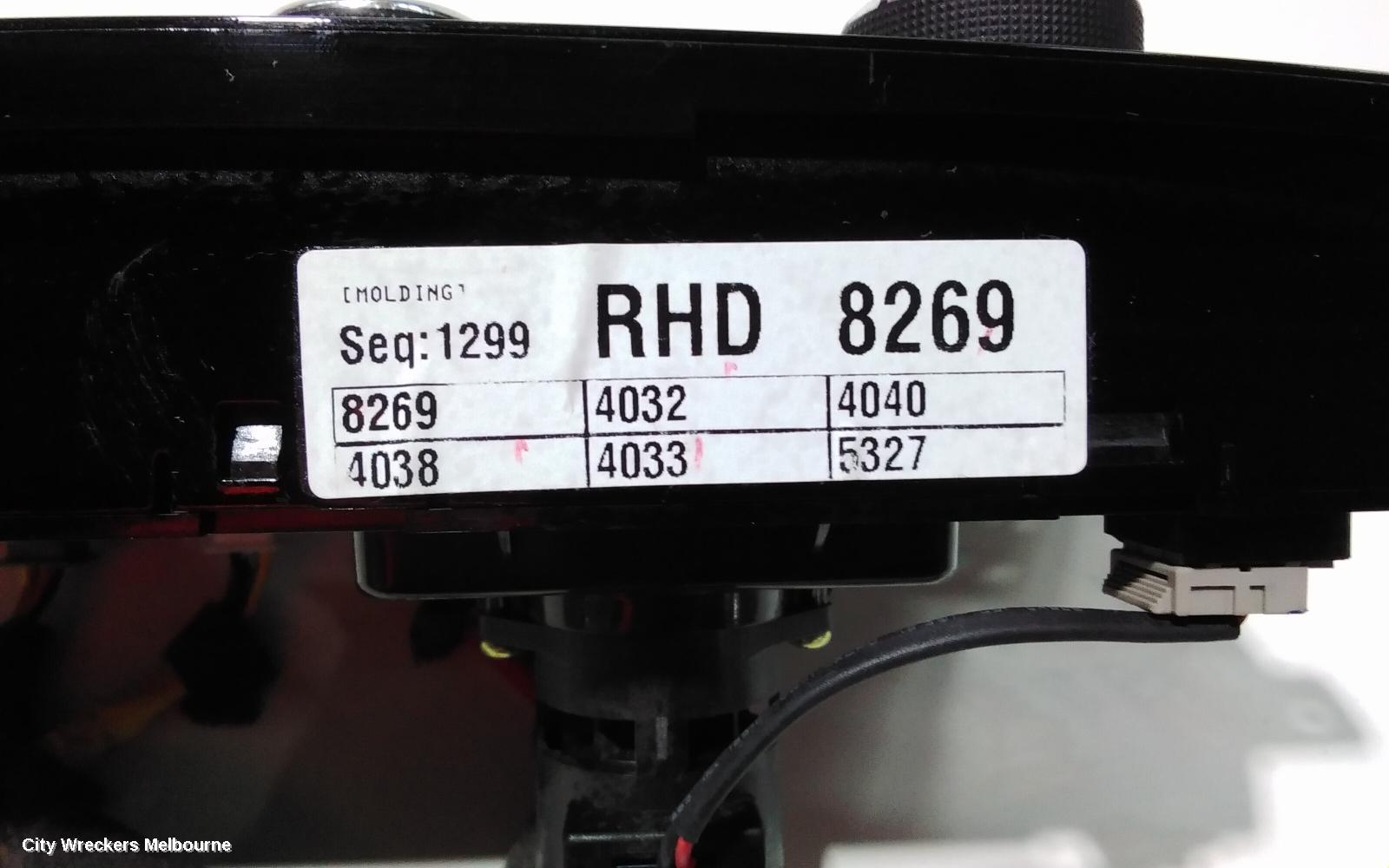 HOLDEN CAPTIVA HEATER/AC CONTROLS, DUAL ZONE CLIMATE CONTROL TYPE, W/ PARK ASSIST BUTTON TYPE, CG, 01/2014 - 06/2018 - Image 2
