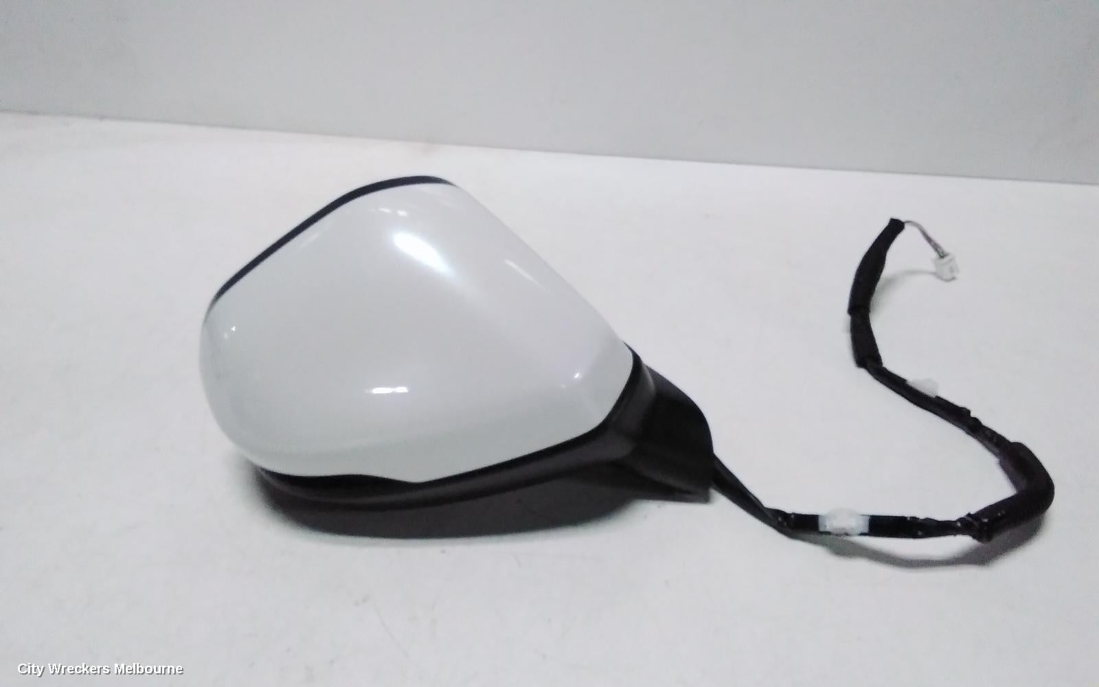 HONDA HRV RIGHT DOOR MIRROR, RV, NON BLIND SPOT TYPE, 12/2021 ONWARDS - Image 1