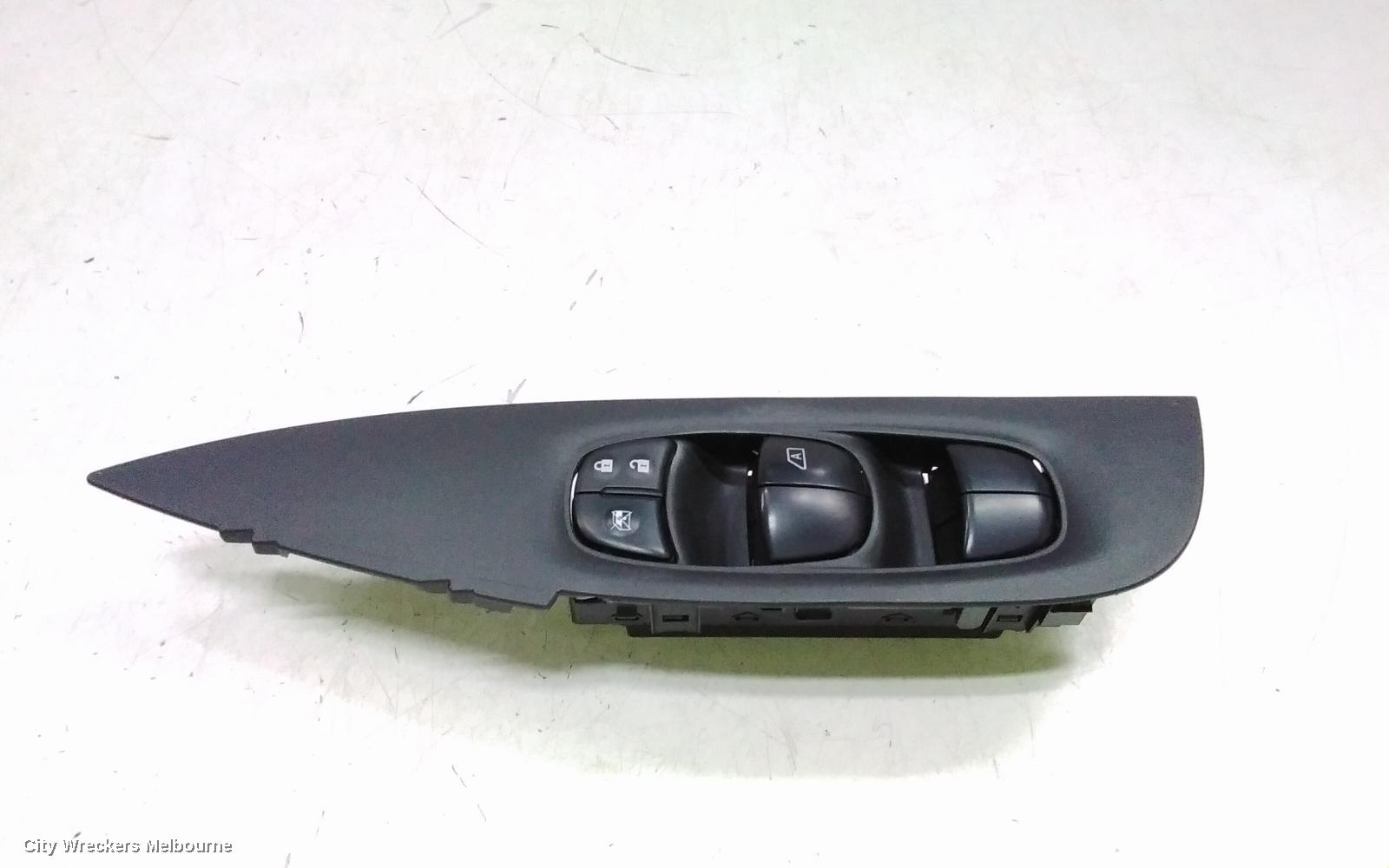 NISSAN XTRAIL PWR DR WIND SWITCH, RH FRONT (MASTER SWITCH), T32, 02/2014 - 07/2022 - Image 1
