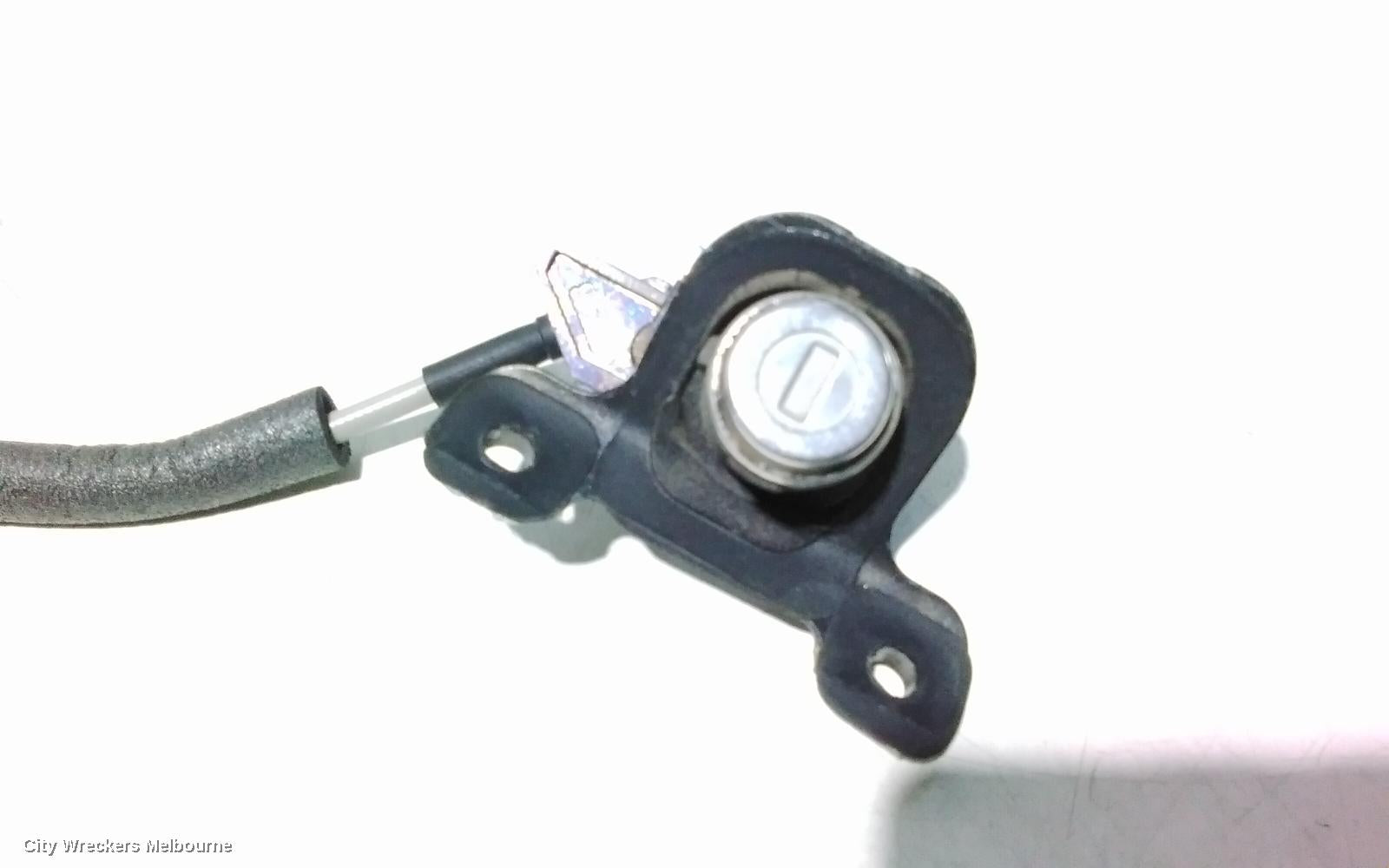 HYUNDAI GENESIS DOOR/BOOT/GATE LOCK, BOOTLID LOCK, NON POWER OPERATED BOOTLID TYPE, DH, 11/2014 - 01/2018 - Image 3