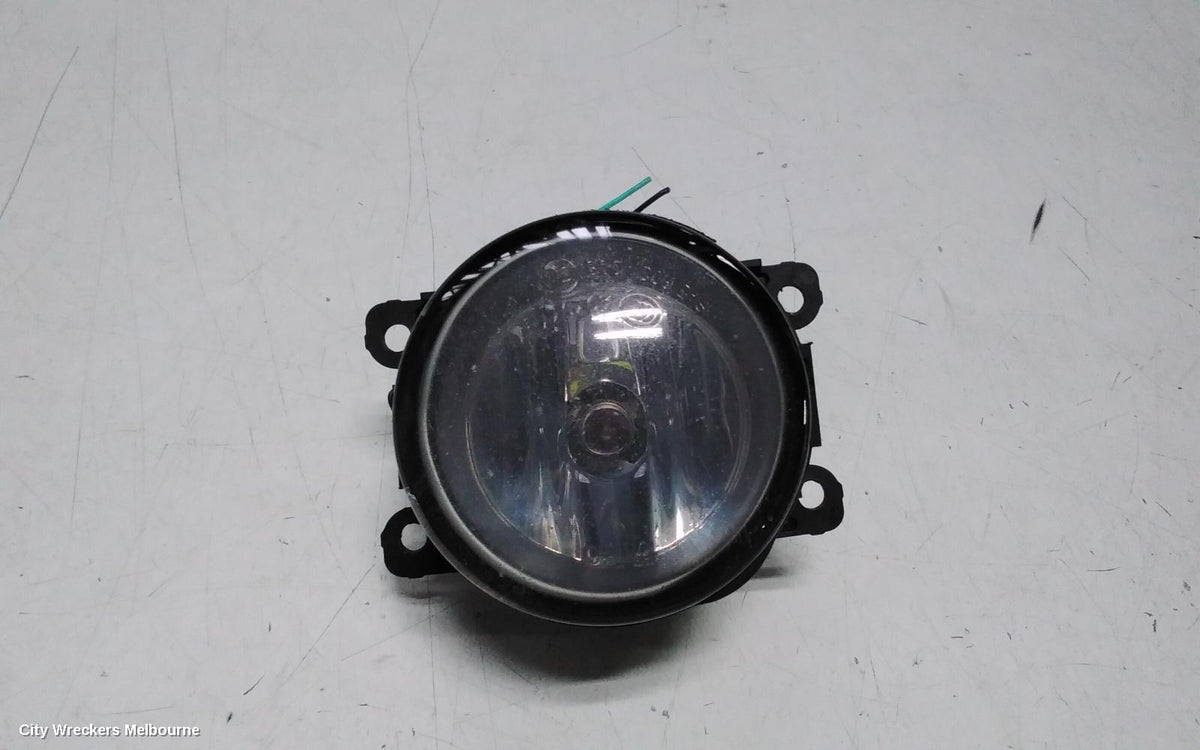 SUZUKI VITARA LEFT INDICATOR/FOG/SIDE, BUMPER FOGLAMP, VITARA, LY (VIN TSM), 06/2015 ONWARDS - Image 1