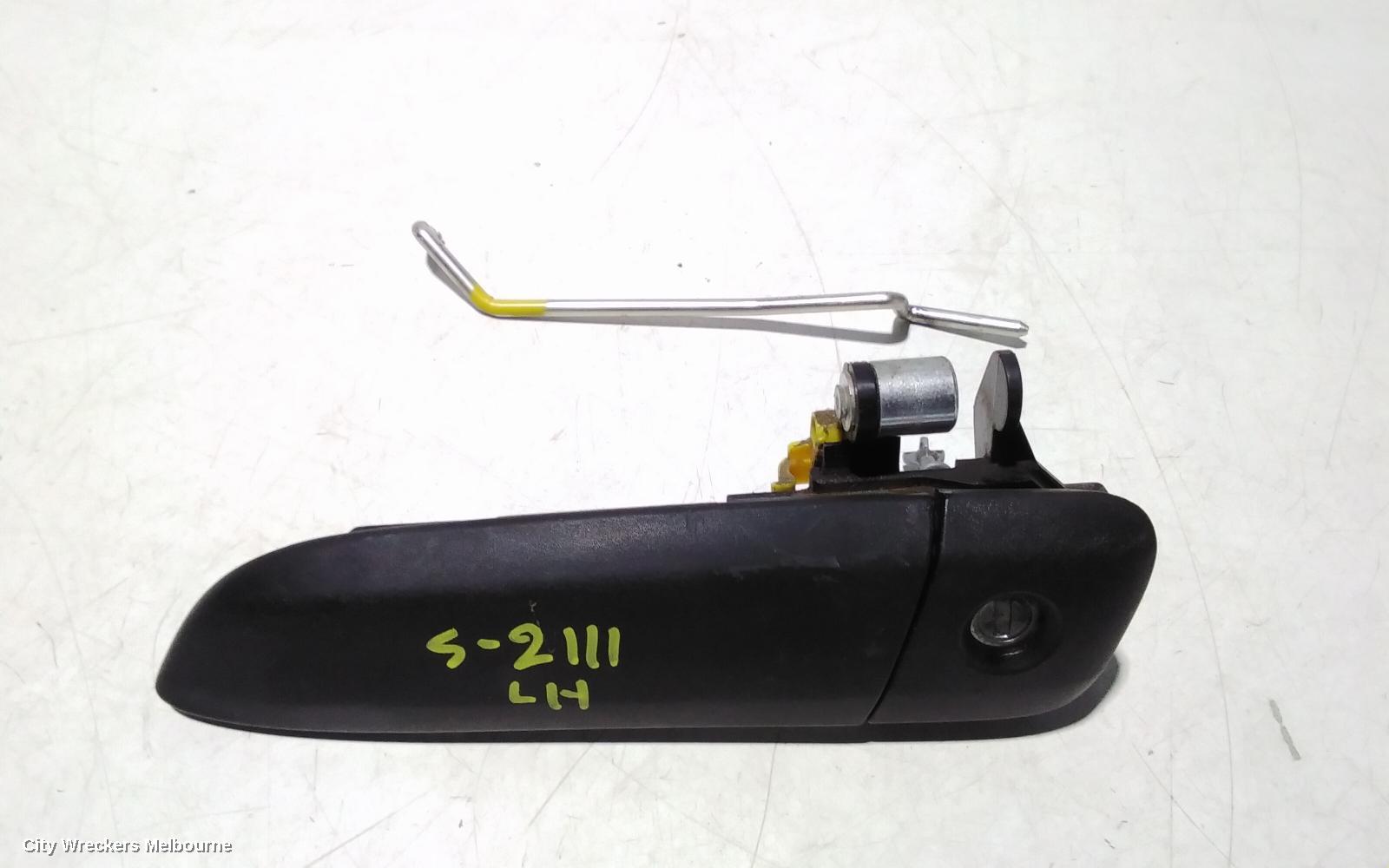 TOYOTA HIACE DOOR HANDLE, OUTER, LH FRONT, TRH/KDH, 03/2005 - 04/2019 - Image 2