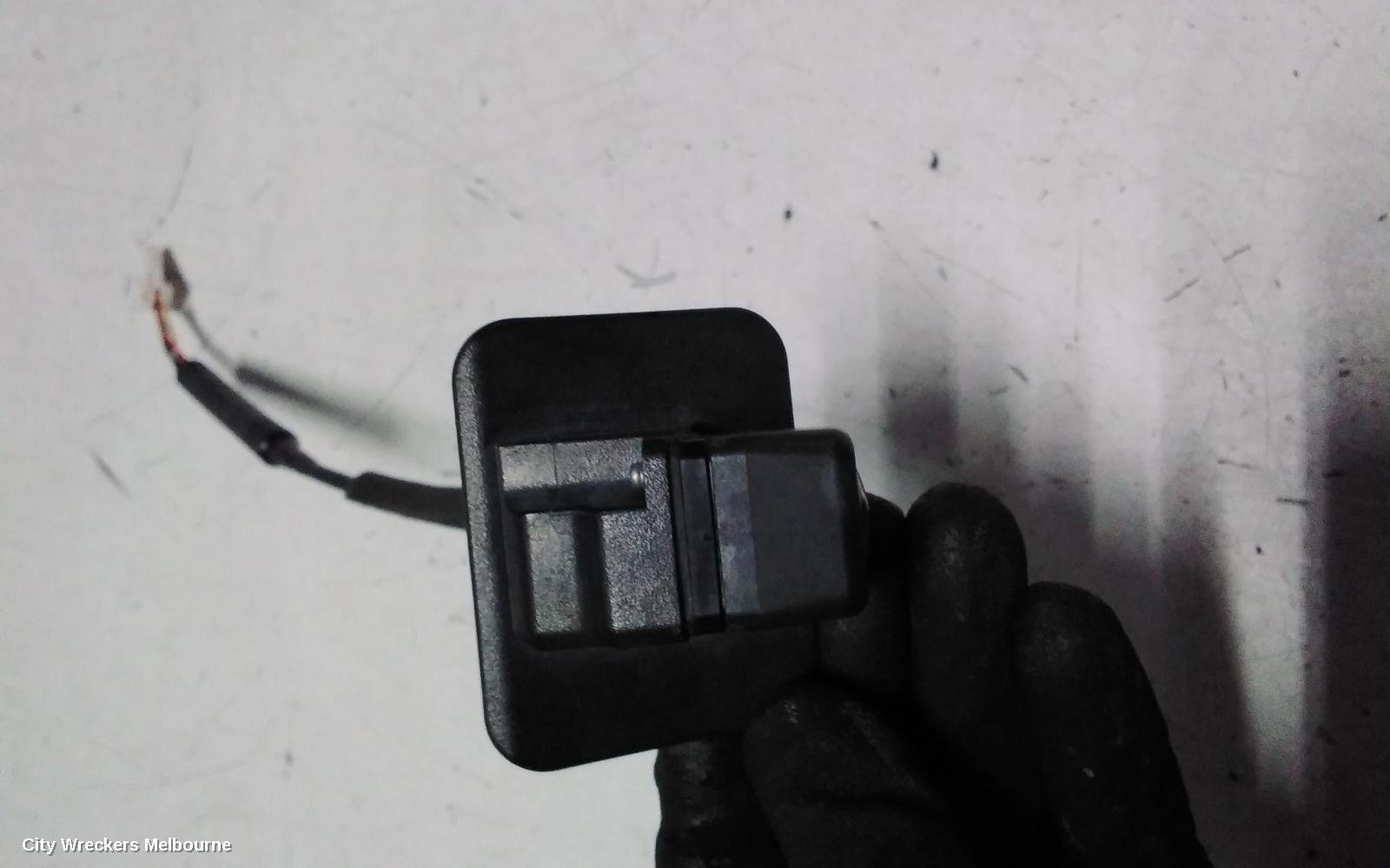 MAZDA CX3 REVERSE CAMERA, REVERSE CAMERA, DK, 06/2018 ONWARDS - Image 3