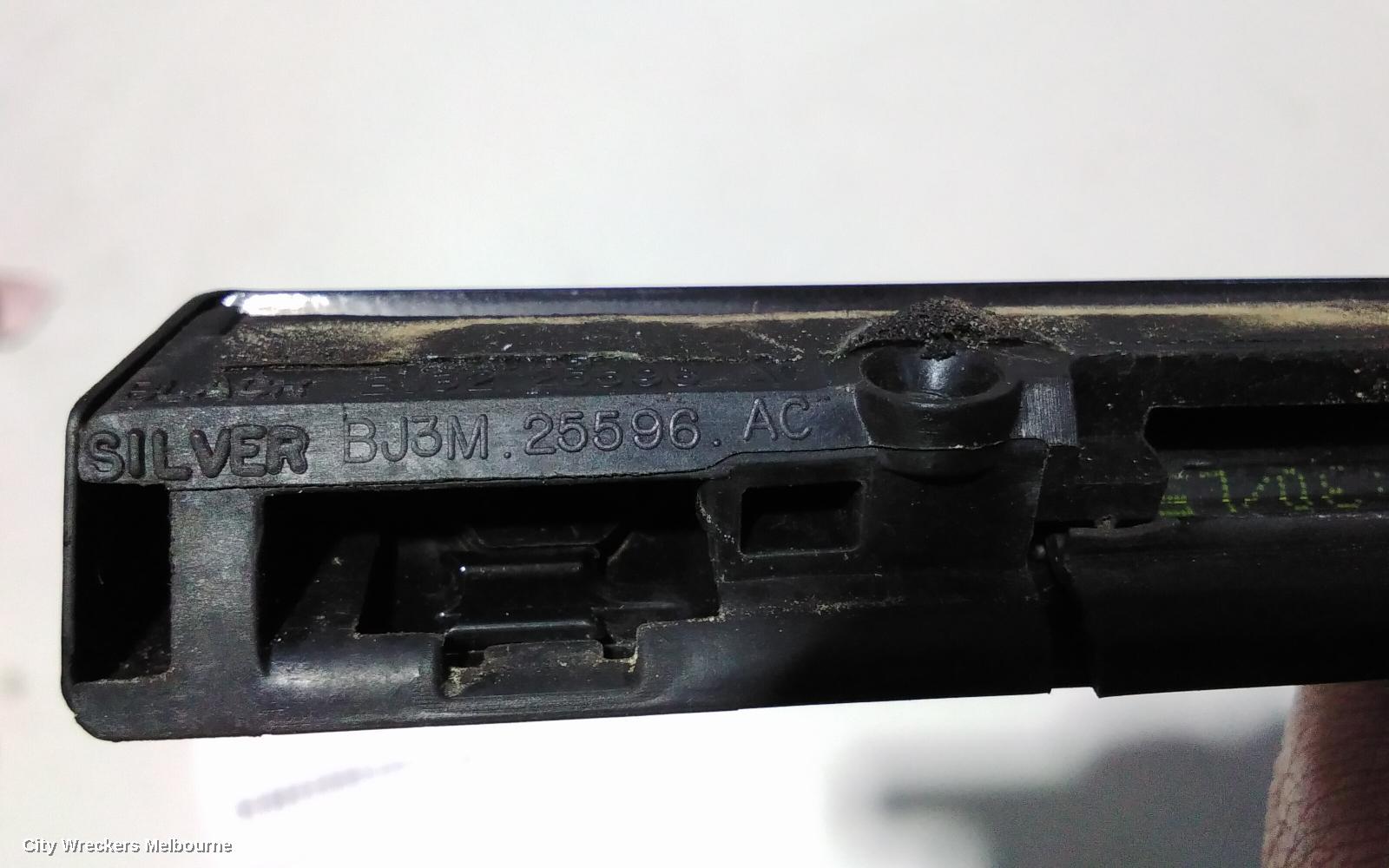 LAND ROVER RANGEROVER EVOQUE DOOR MOULD, UPPER MOULD REFER TO PHOTOS: 81227, L538, 11/2011 - 01/2019 - Image 3