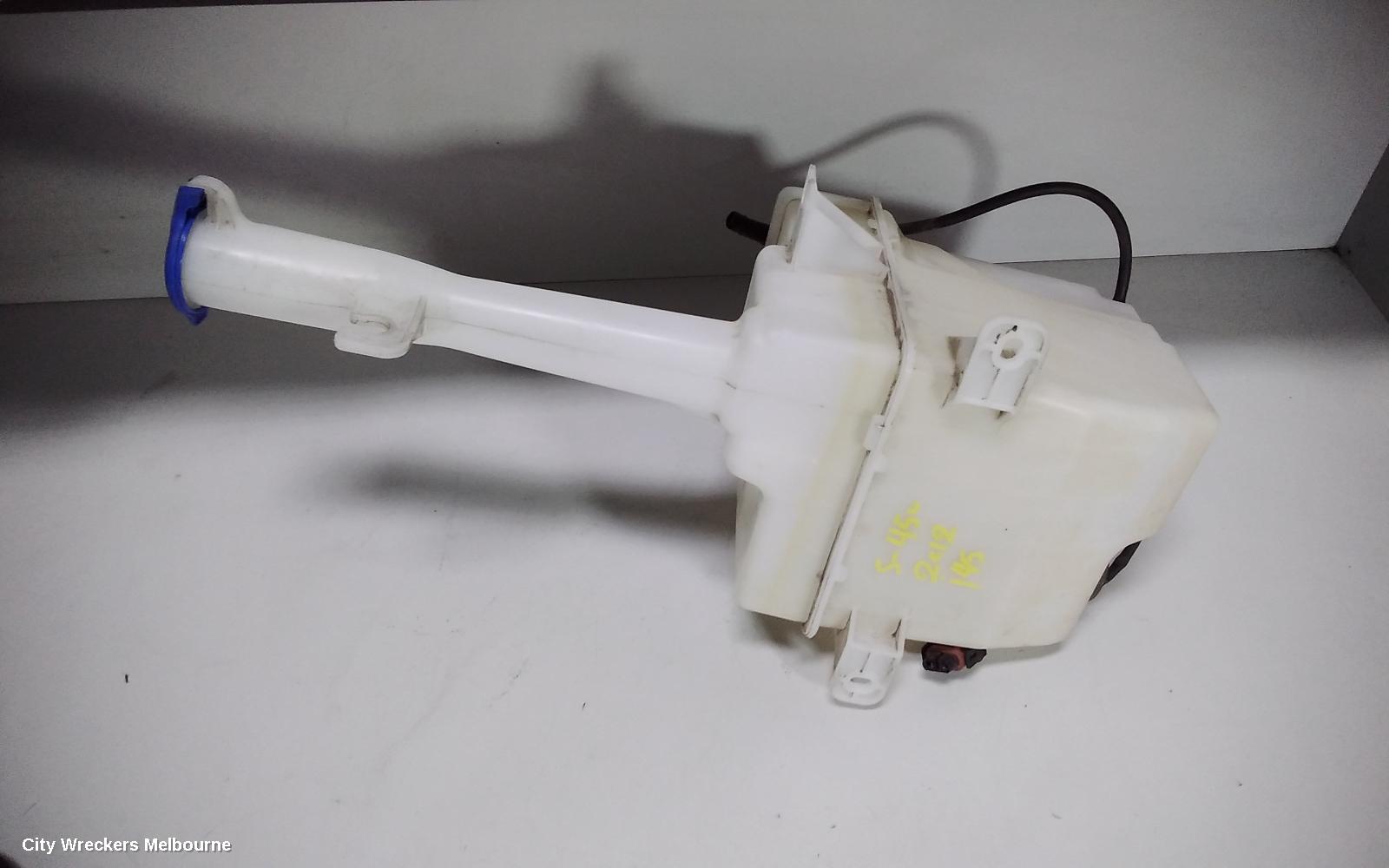 HYUNDAI I45 WASHER BOTTLE, WASHER BOTTLE, YF, 02/2010 - 04/2014 - Image 1