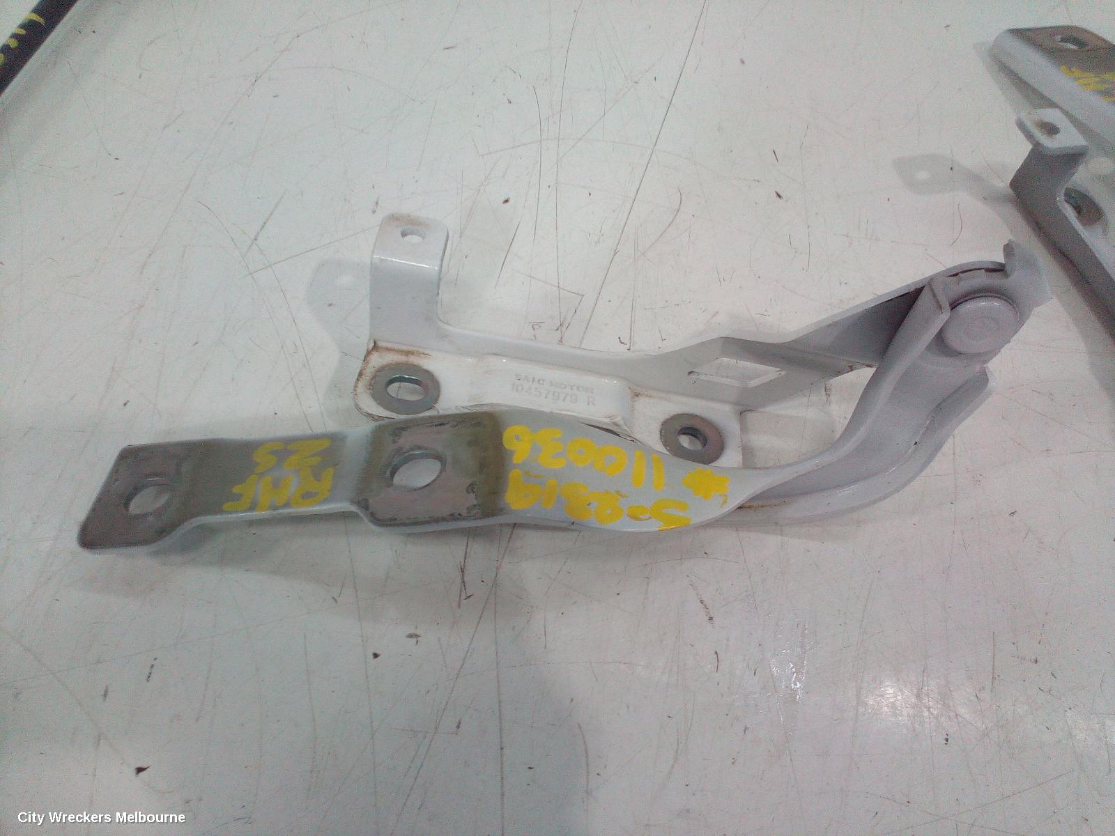 MG ZS BONNET HINGE/STRUT, AZS1, HINGE (PAIR), 09/2017 ONWARDS - Image 3