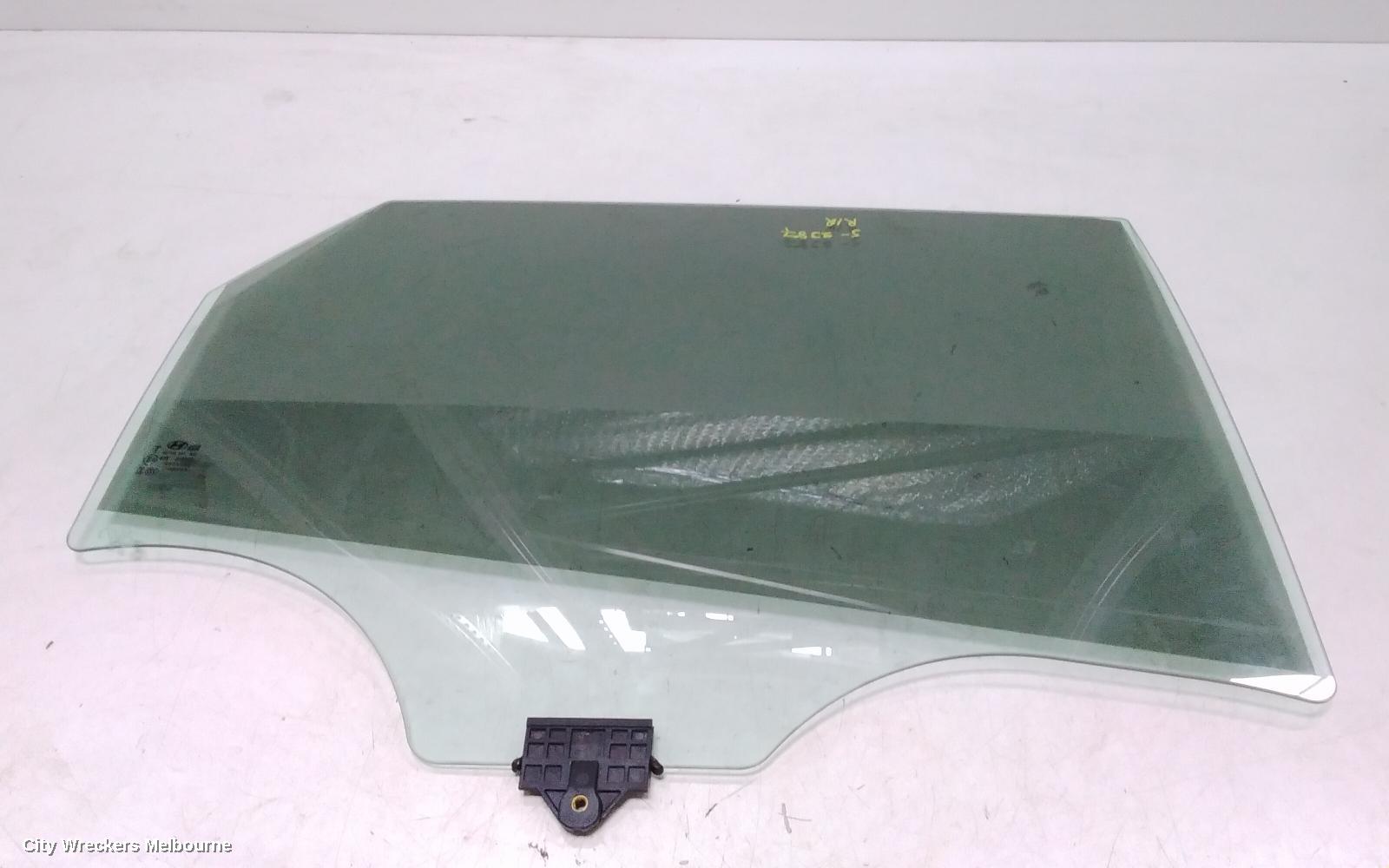HYUNDAI I30 RIGHT REAR DOOR WINDOW, PD, HATCH (S. KOREA VIN KMHH), 03/2017 ONWARDS - Image 1