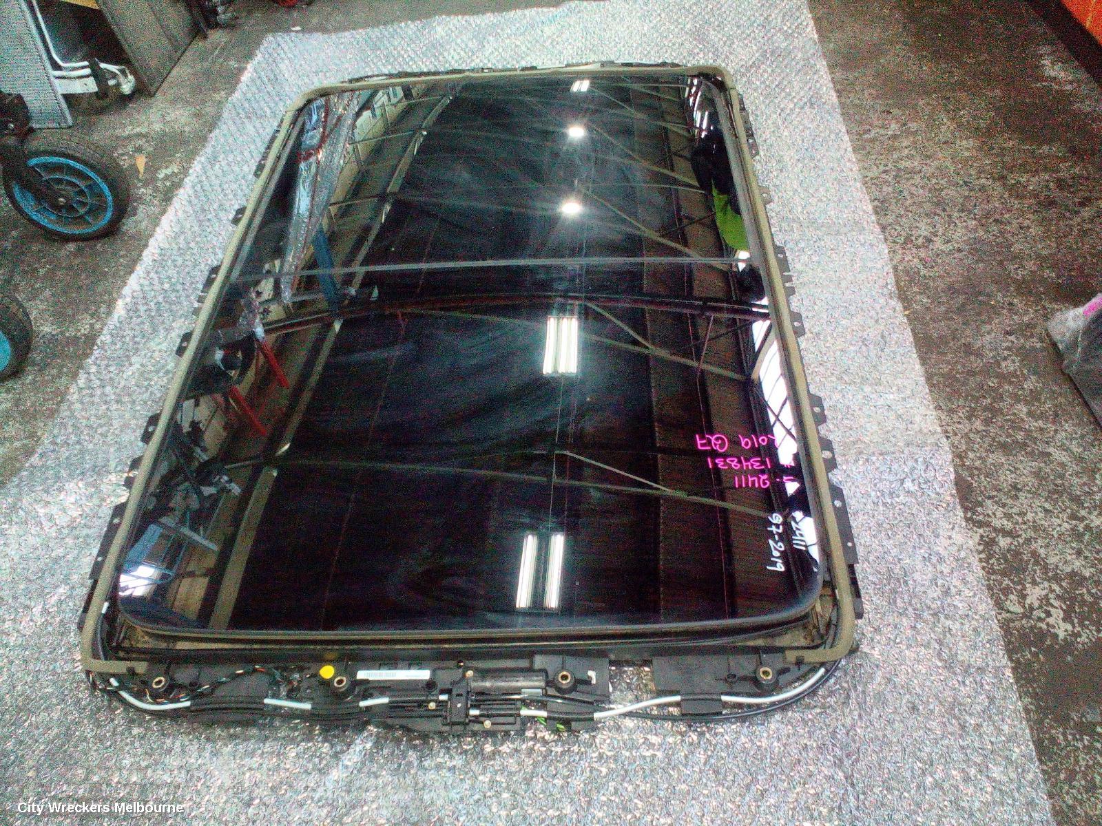 AUDI Q7 ROOF GLASS/SUNROOF/T, 4M, 07/2015 ONWARDS - Image 3