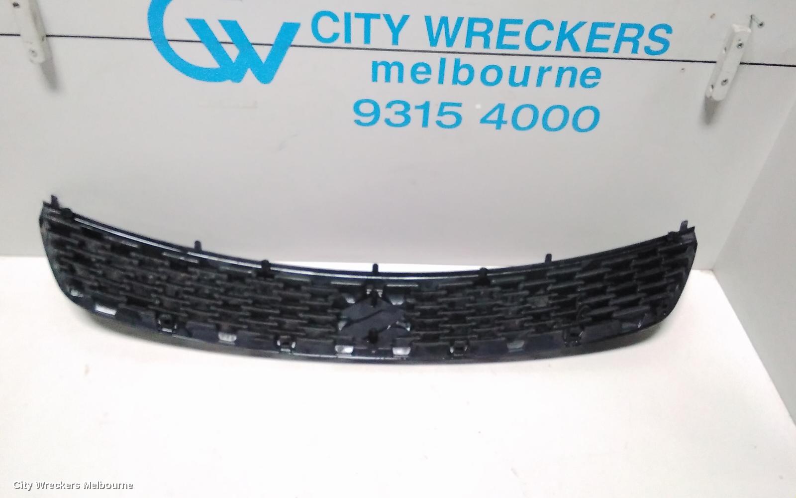 SUZUKI SWIFT GRILLE, RADIATOR GRILLE, STANDARD TYPE, FZ, 08/2010 - 09/2013 - Image 3