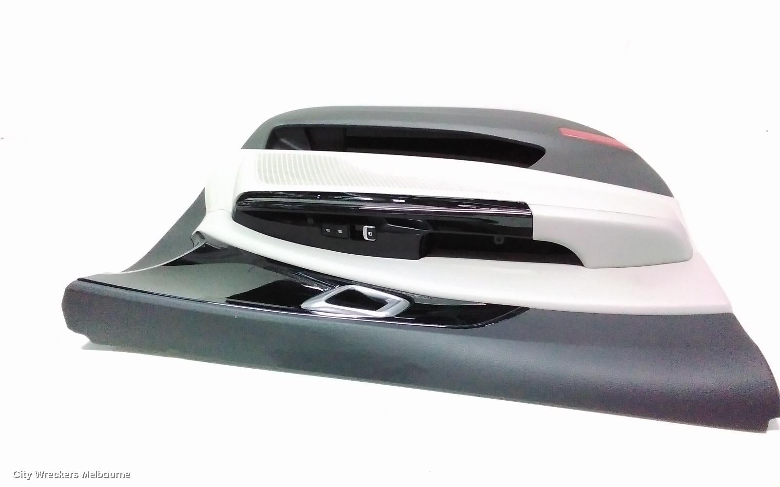 KIA CARNIVAL/GRAND CARNIVAL DOOR TRIM, LH FRONT, KA4, PLASTIC, S/SI, 10/2020 ONWARDS - Image 1
